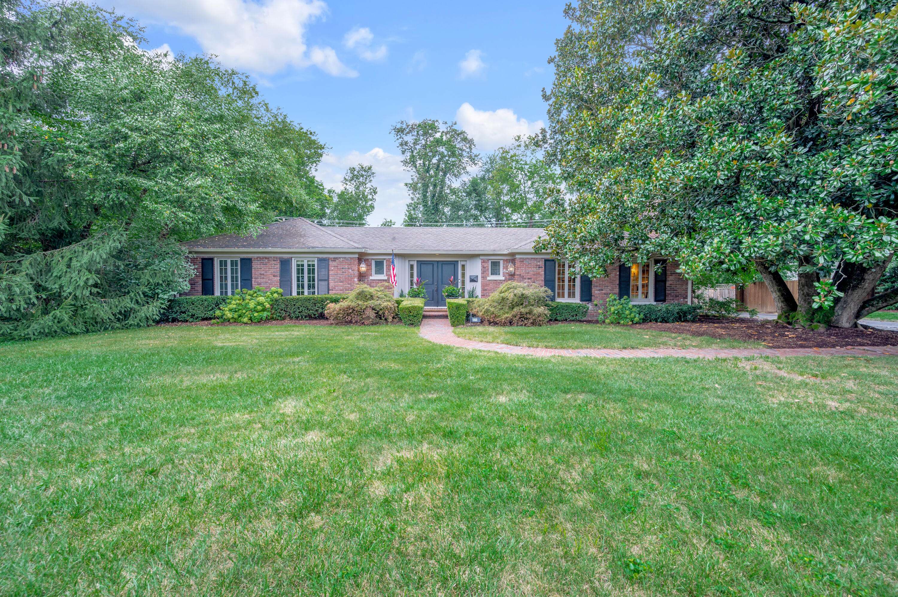 Lexington, KY 40502,771 Chinoe Road