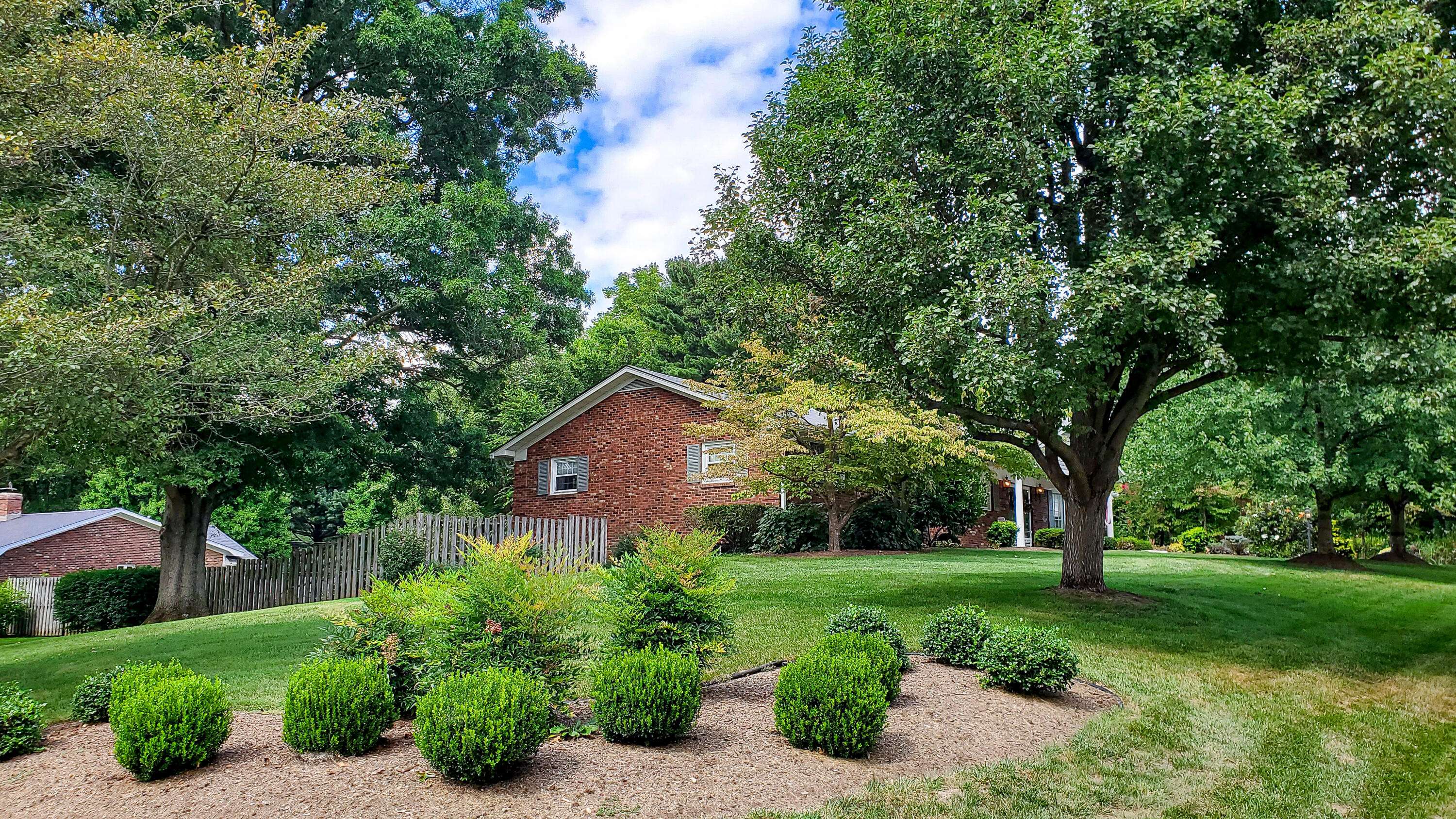 Lexington, KY 40503,3435 Cornwall Drive