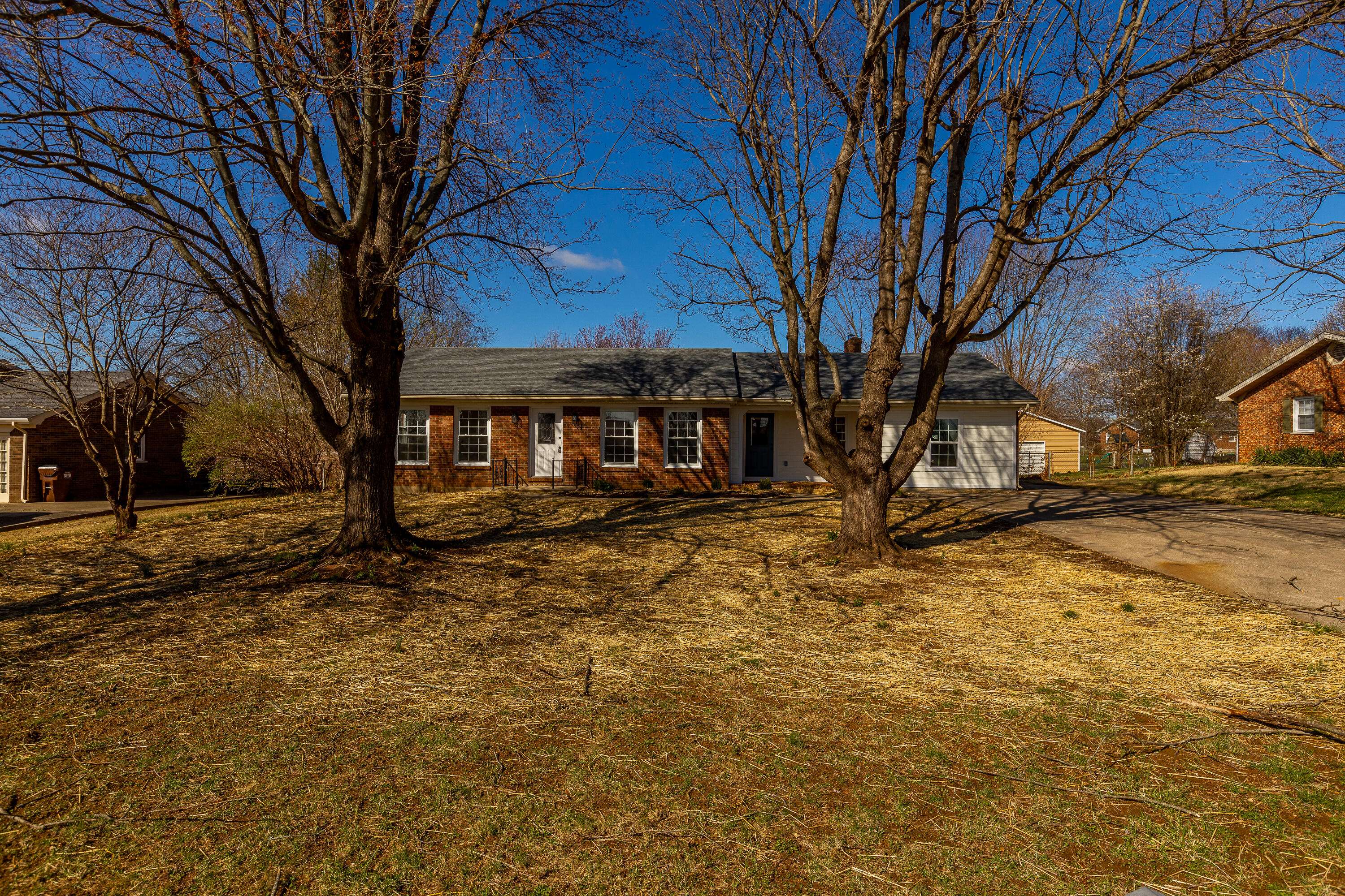 Harrodsburg, KY 40330,408 Haddix Street