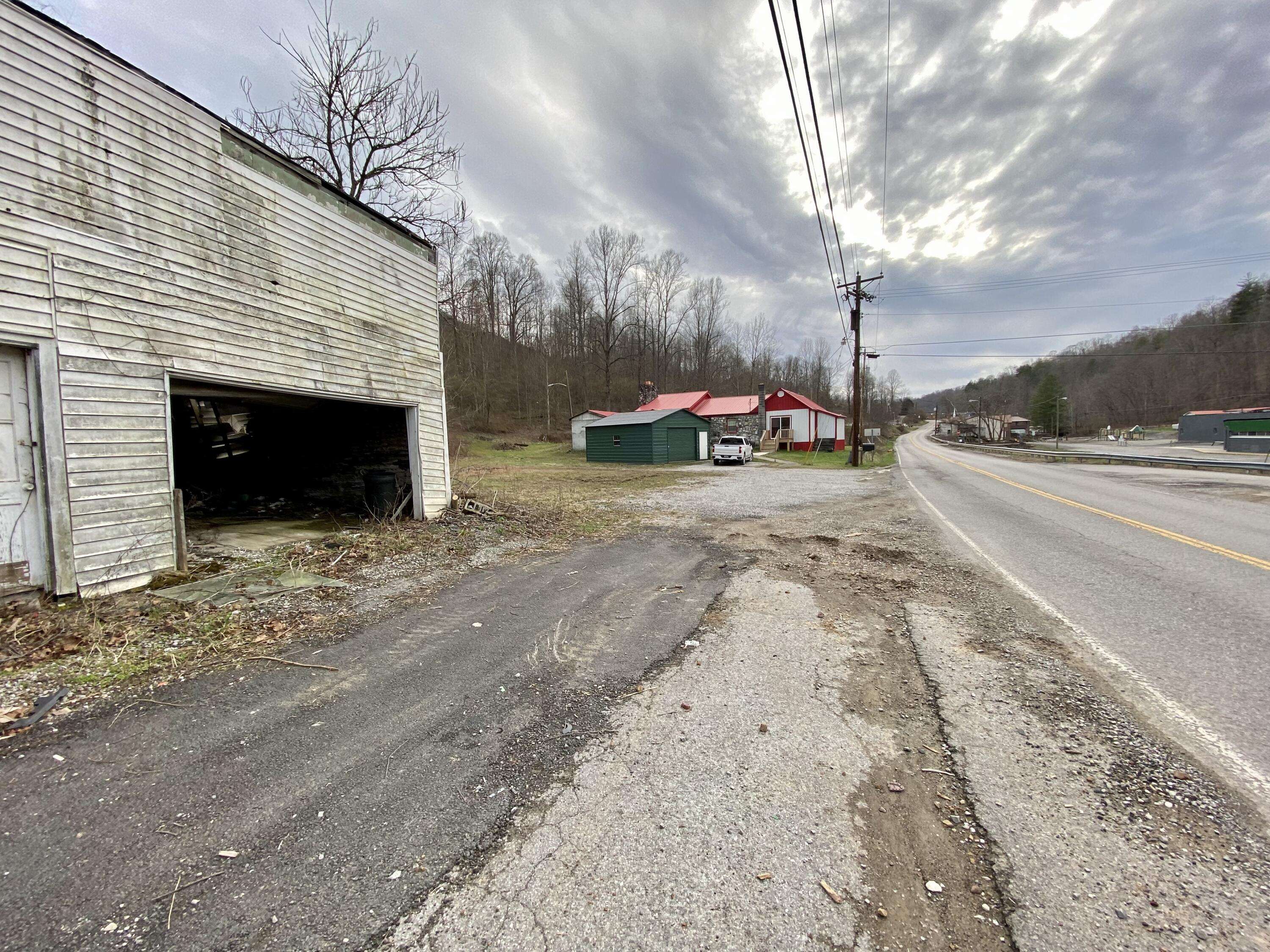 Jenkins, KY 41537,0 Rocky Hollow