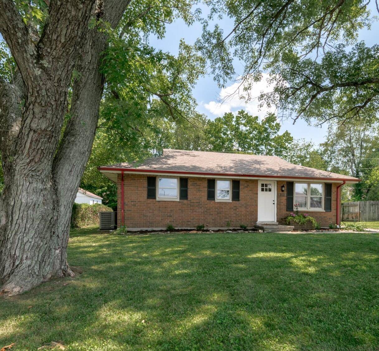 Versailles, KY 40383,313 Bryanwood Street