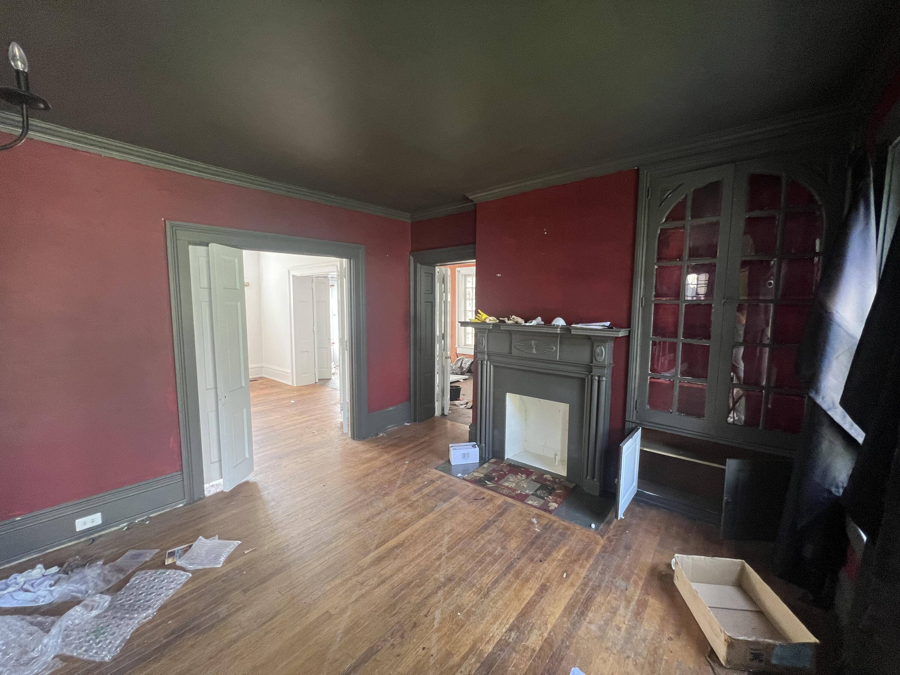 Frankfort, KY 40601,303 Shelby Street