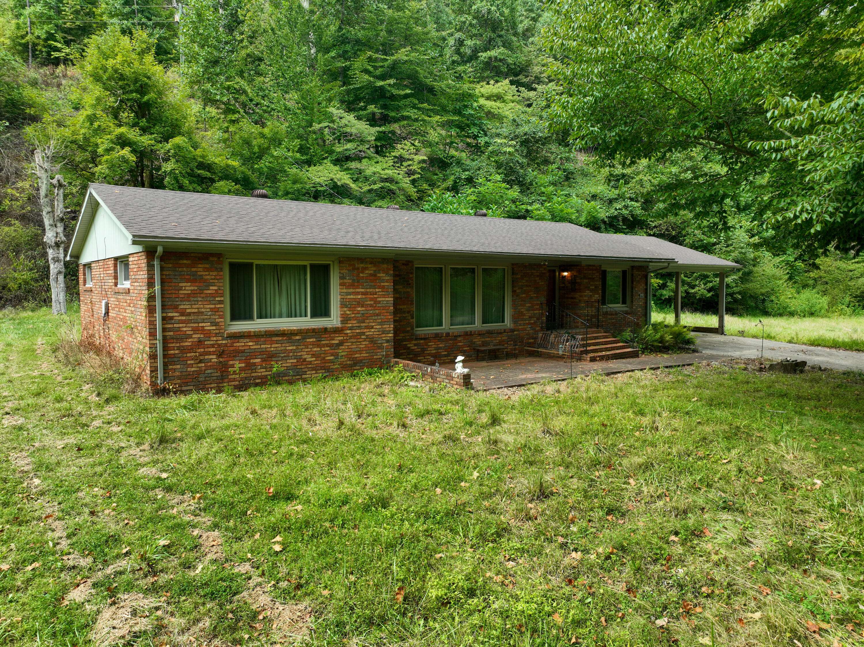 Carrie, KY 41725,66 Davidson Drive