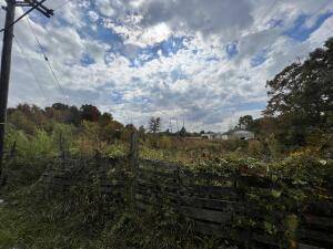 Corbin, KY 40701,6944 South US-25
