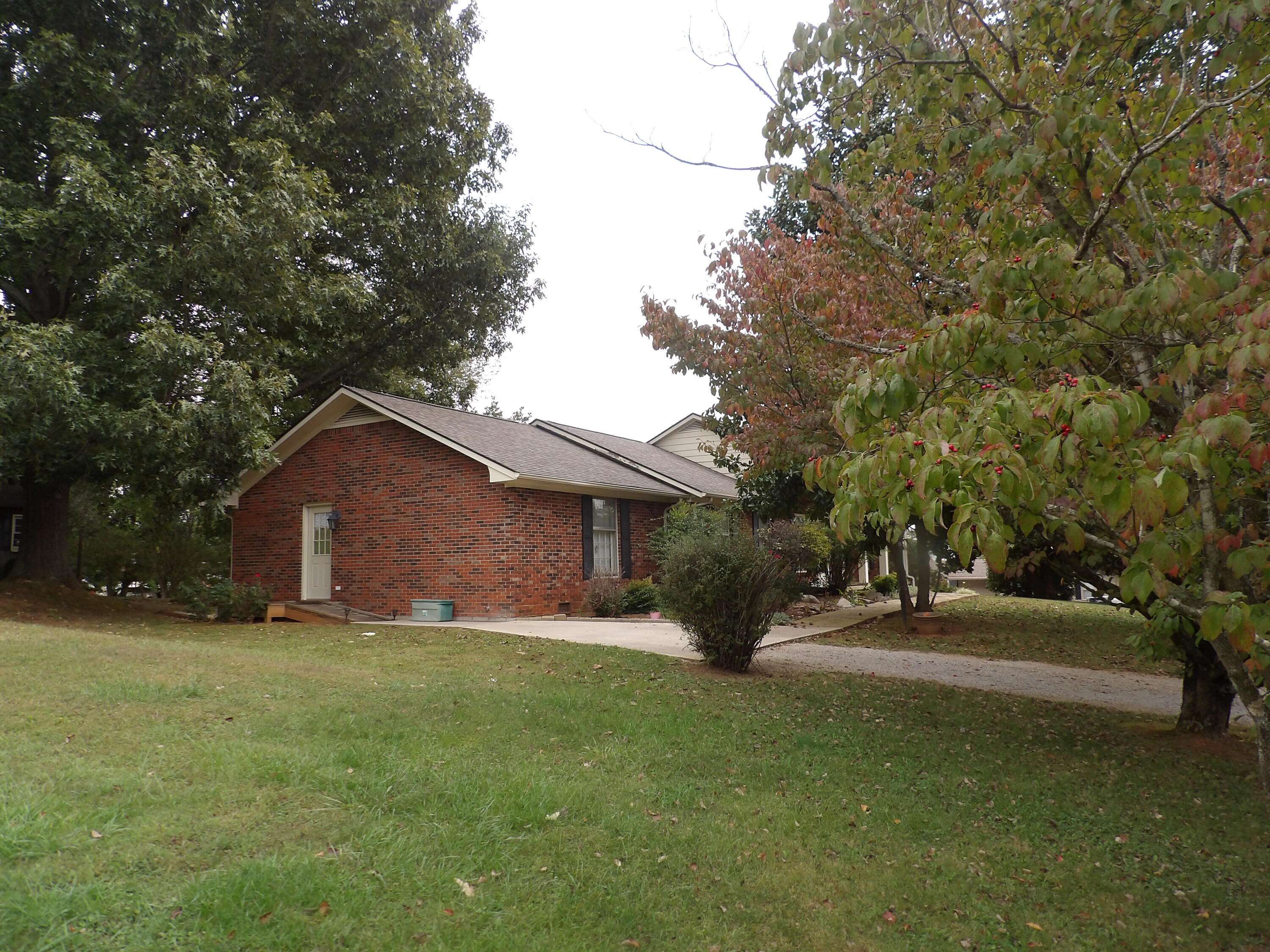 Monticello, KY 42633,140 Damron Drive