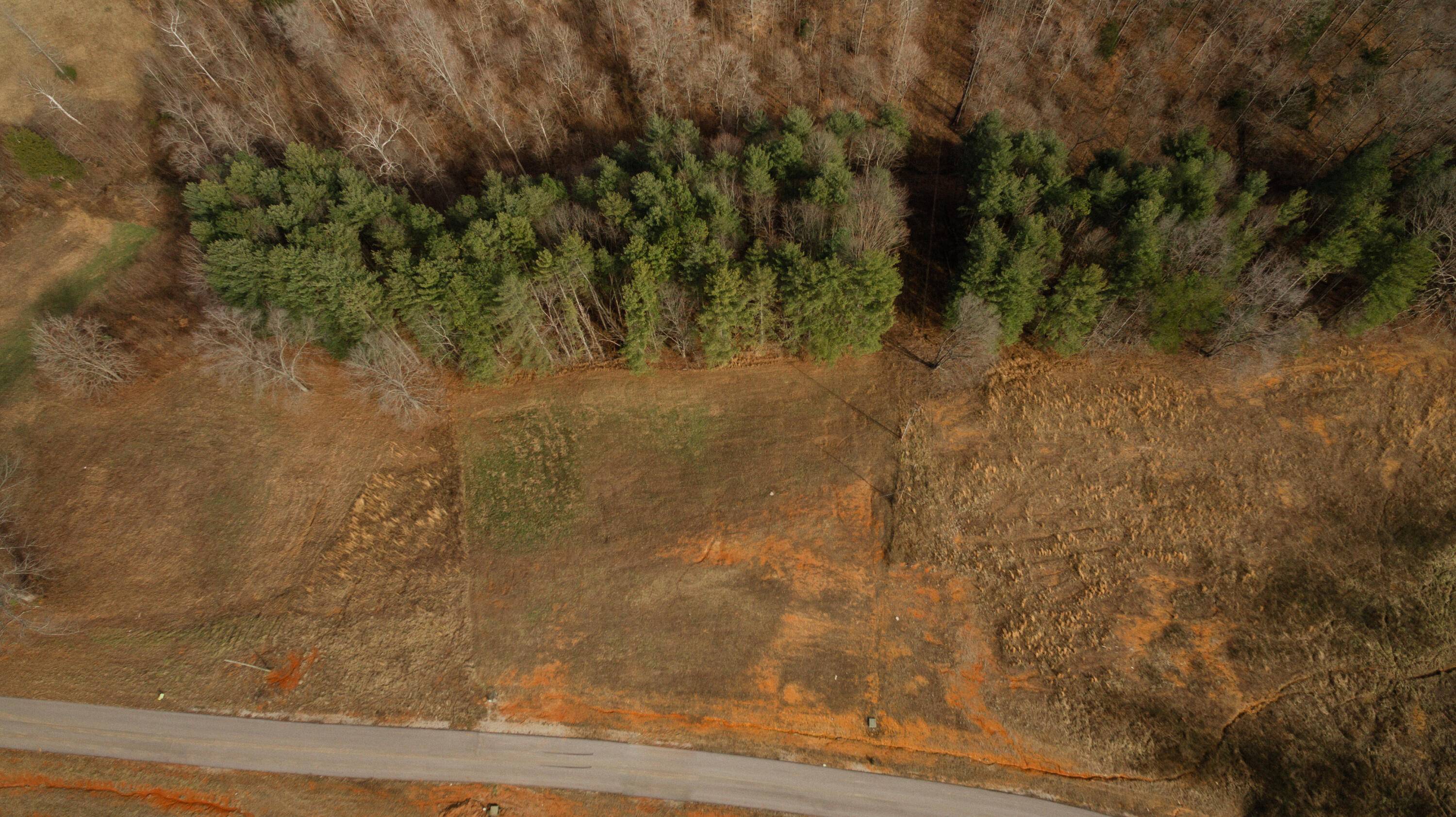 Somerset, KY 42503,2 Goldenberg Lane