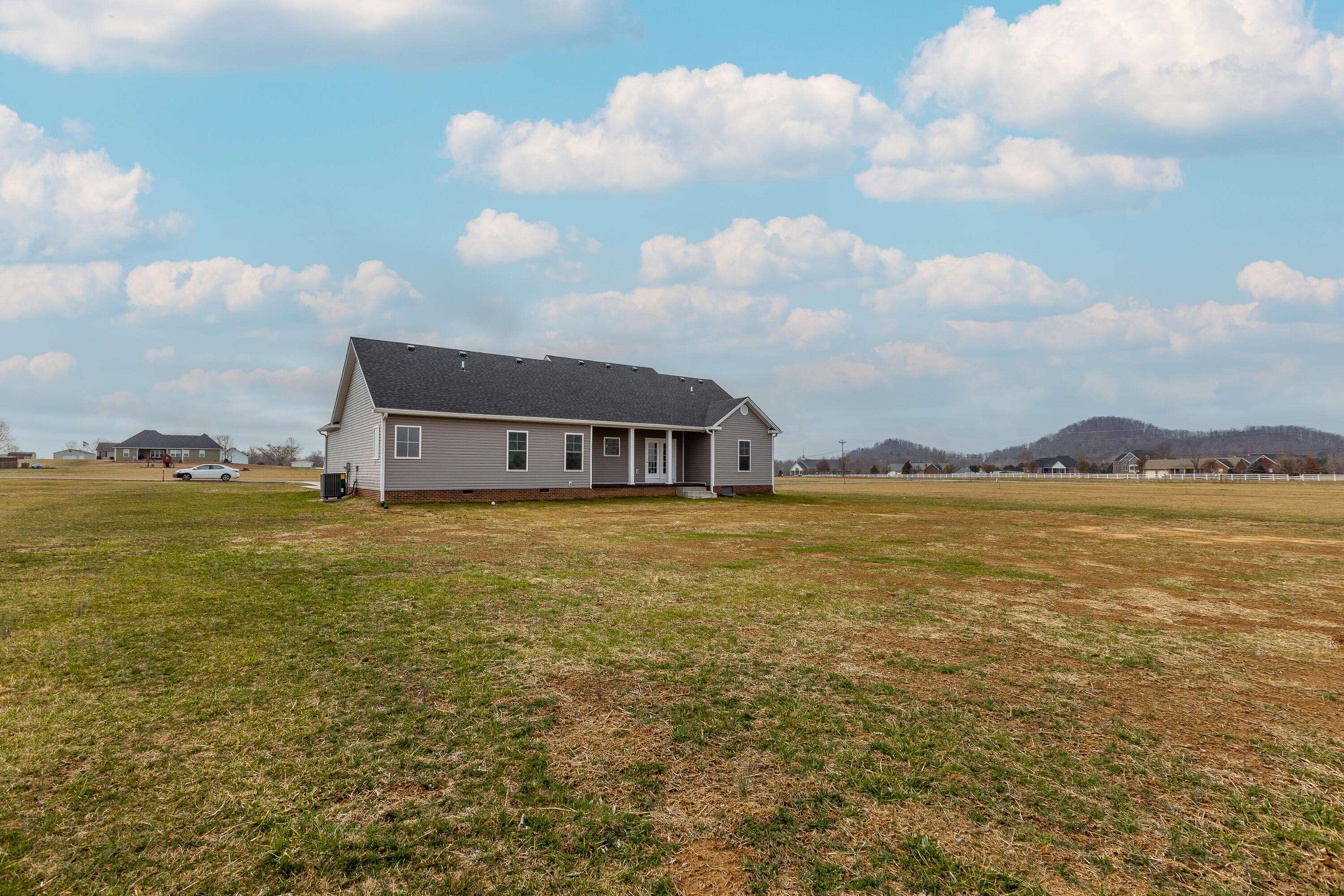 Hustonville, KY 40437,66 Beth Lane