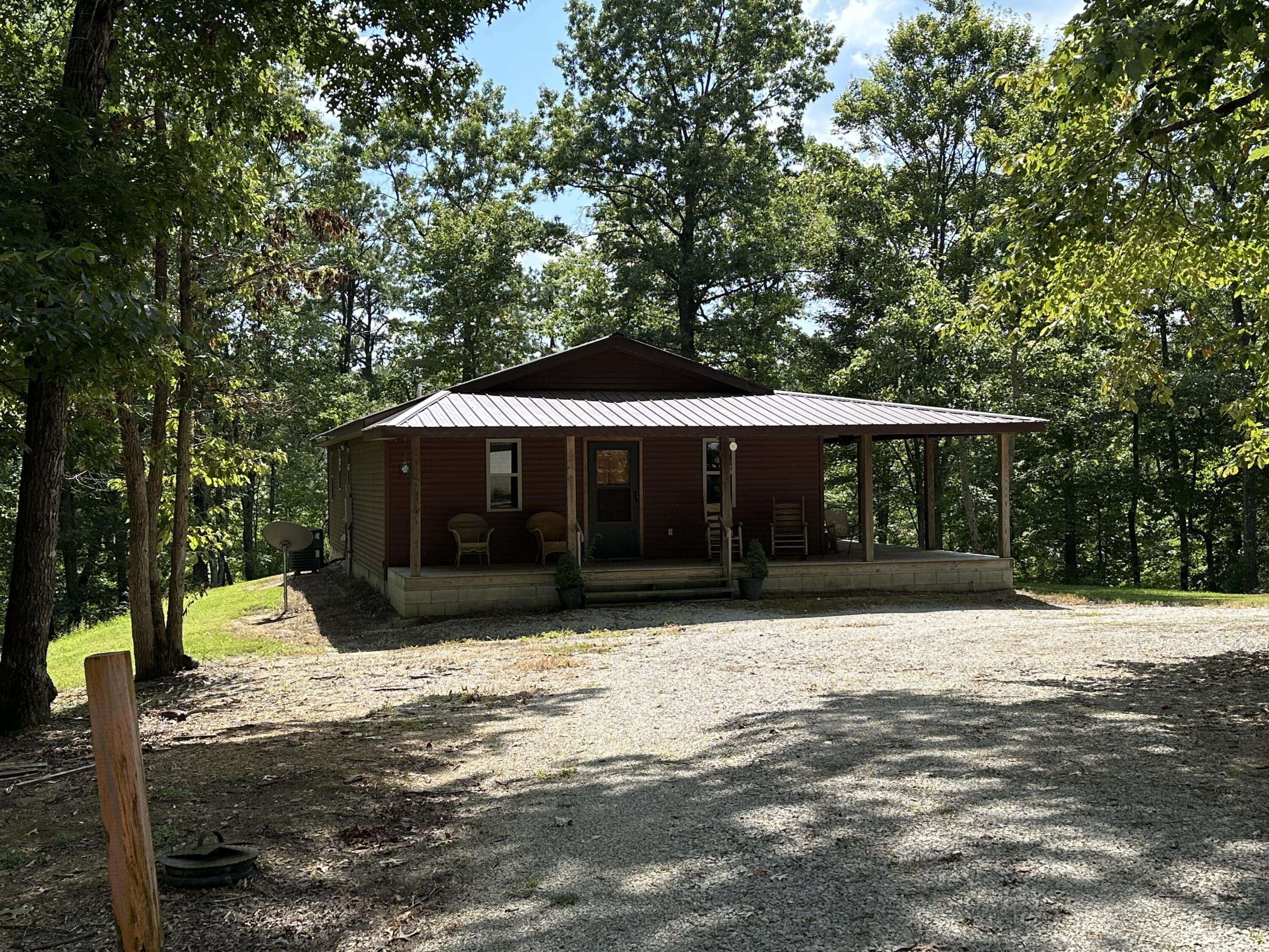 Livingston, KY 40445,4604 Red Hill Road