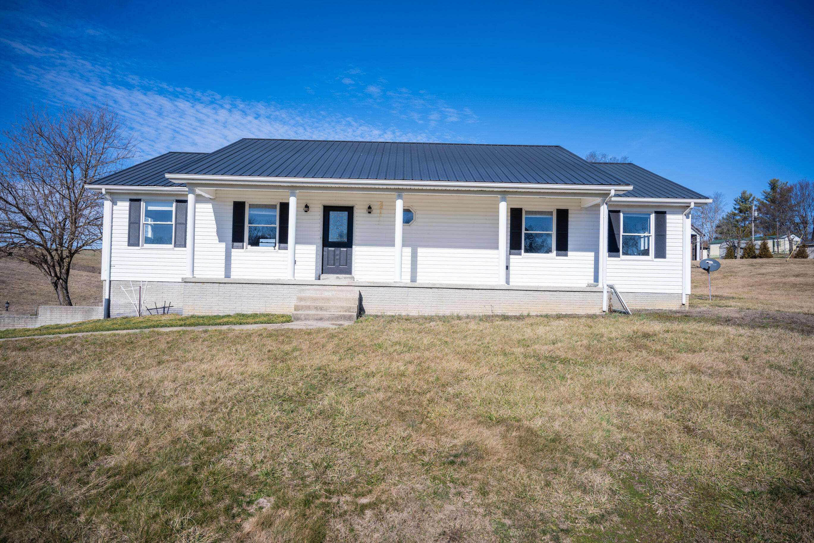 Lancaster, KY 40444,882 Old Danville Road