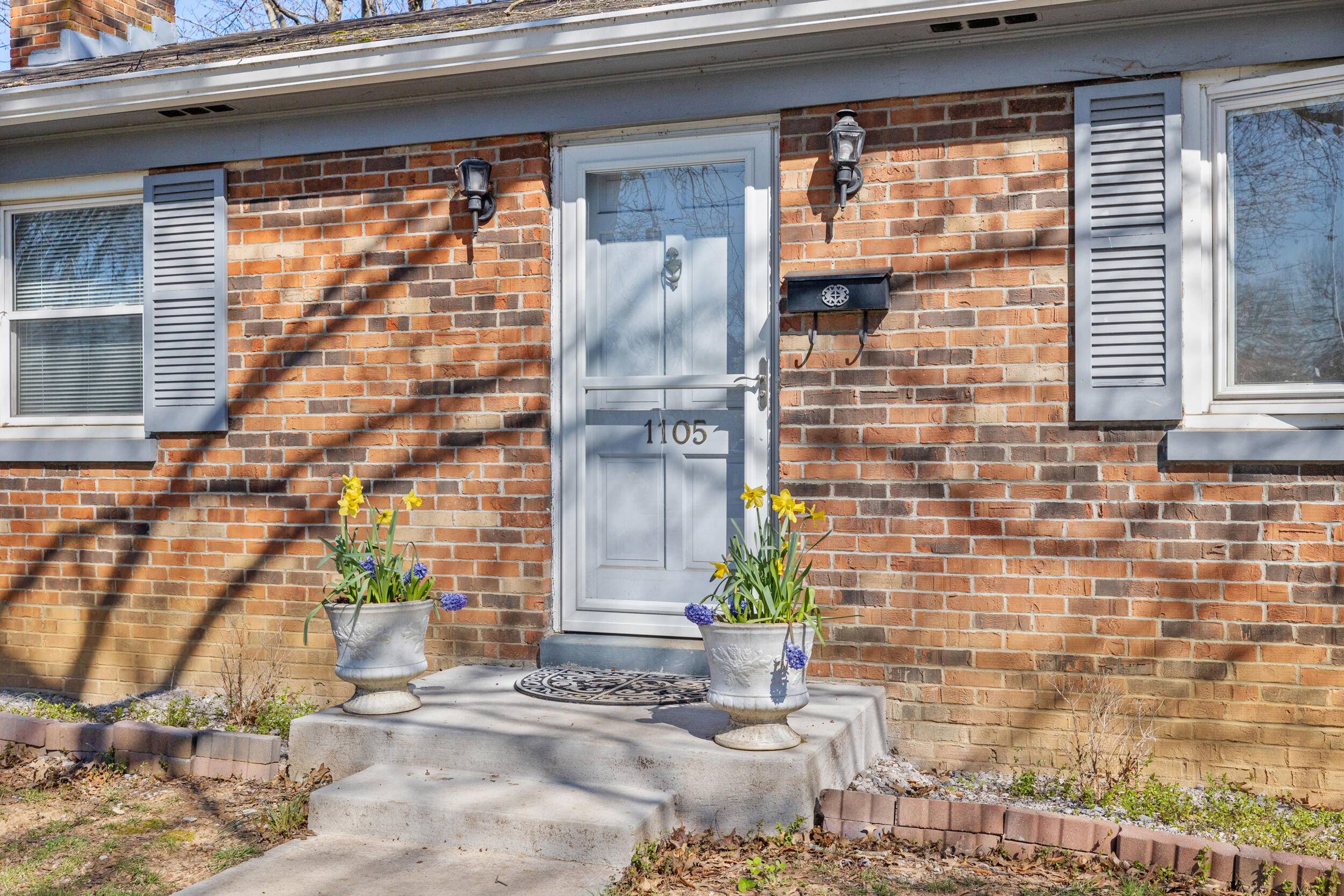 Lexington, KY 40517,1105 Gainesway Drive
