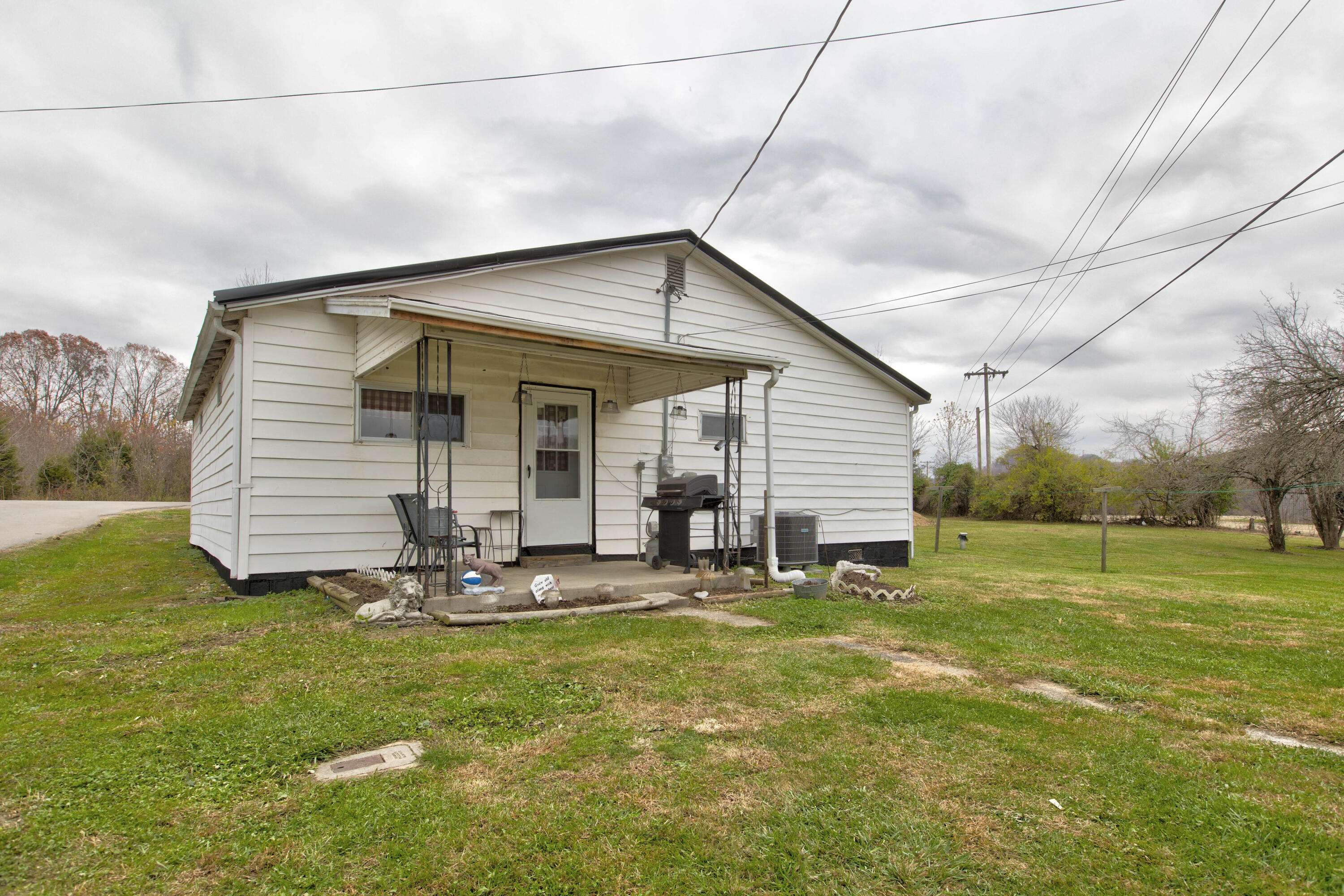 Olympia, KY 40358,10851 East Highway 36