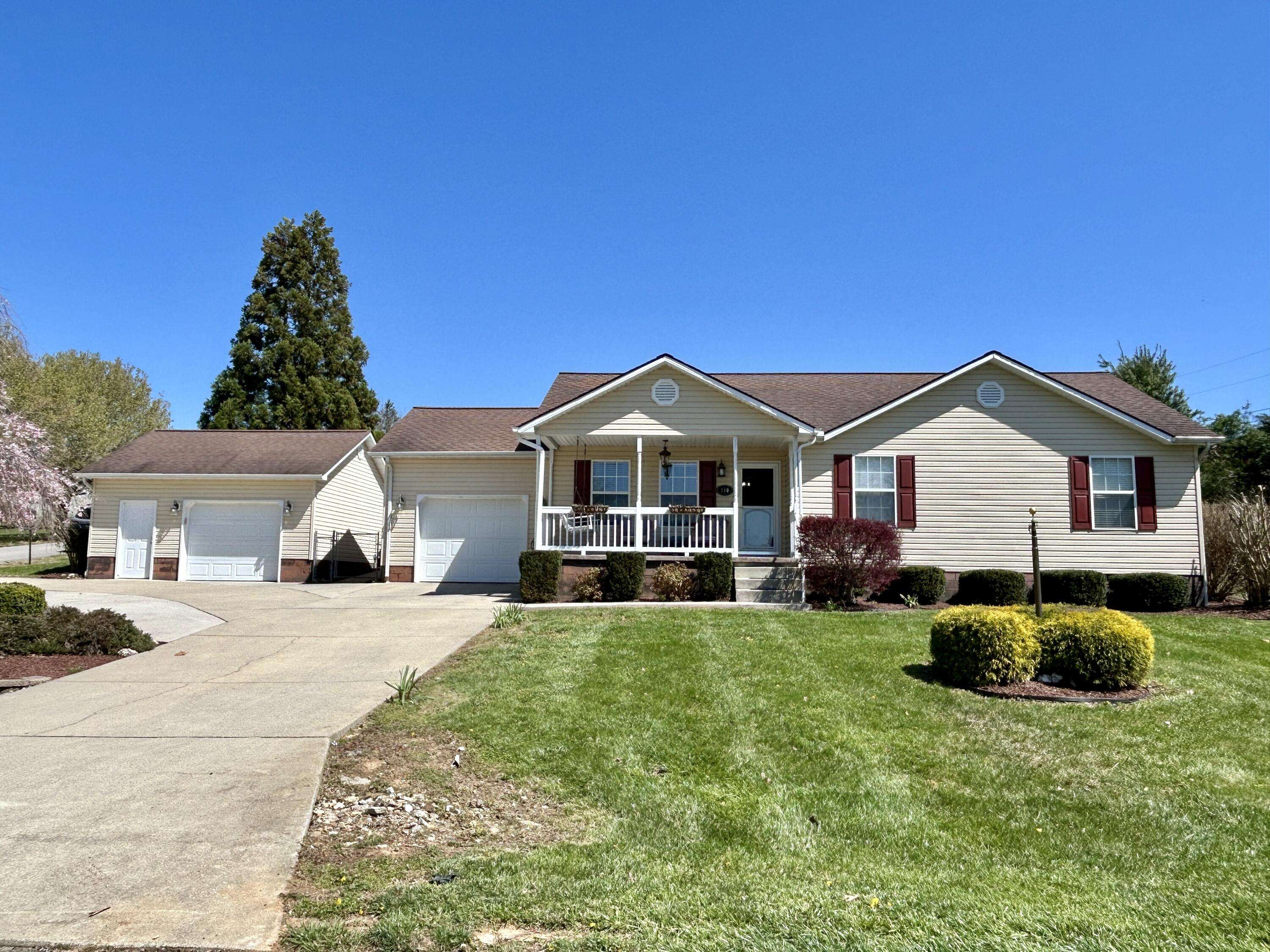 Bronston, KY 42518,390 Forest Ridge Road