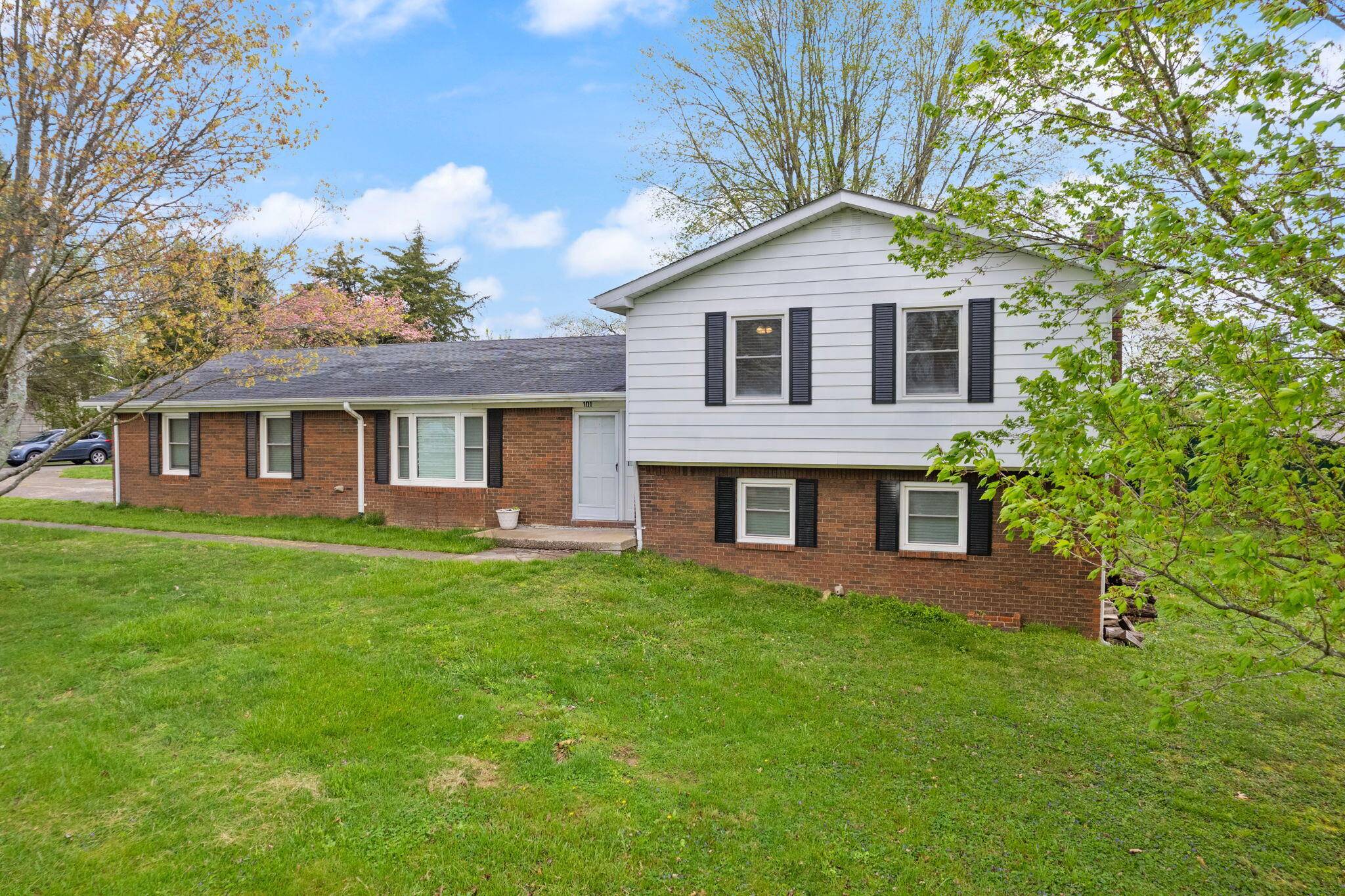 Somerset, KY 42501,101 Highland Avenue