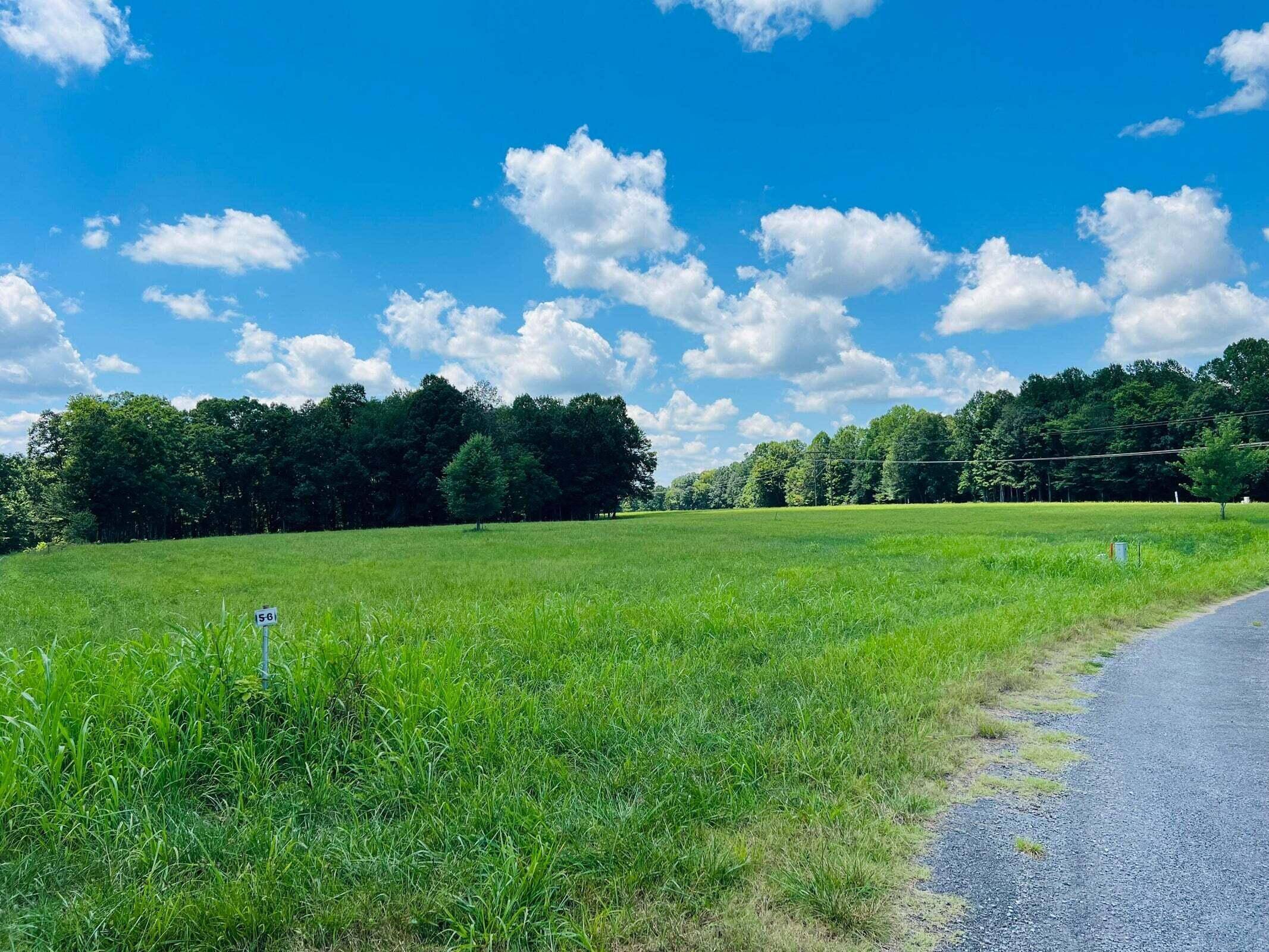 Russell Springs, KY 42642,527 Dockery Road