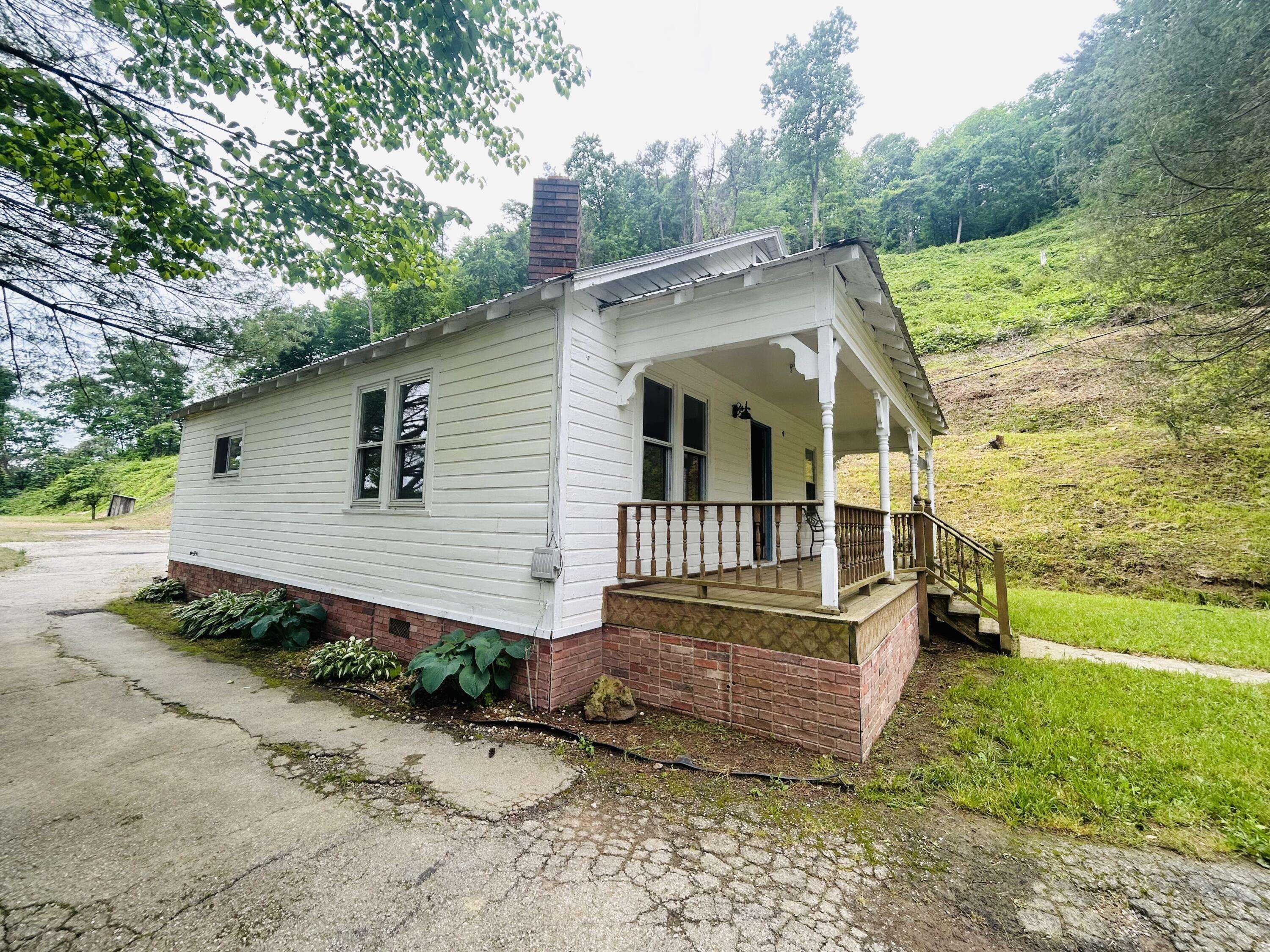 Oneida, KY 40972,79 HWY 1482