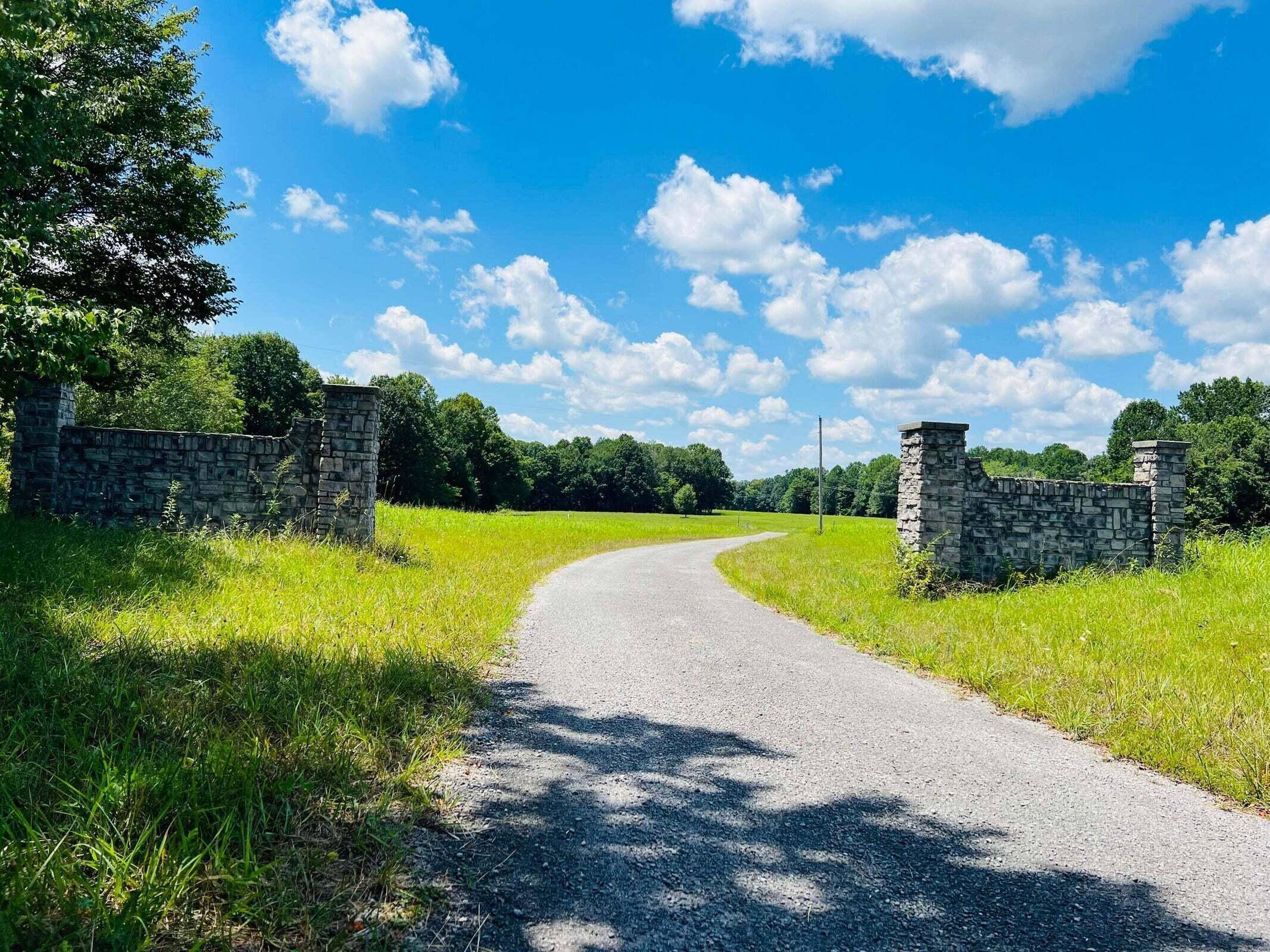 Russell Springs, KY 42642,308 Dockery Road