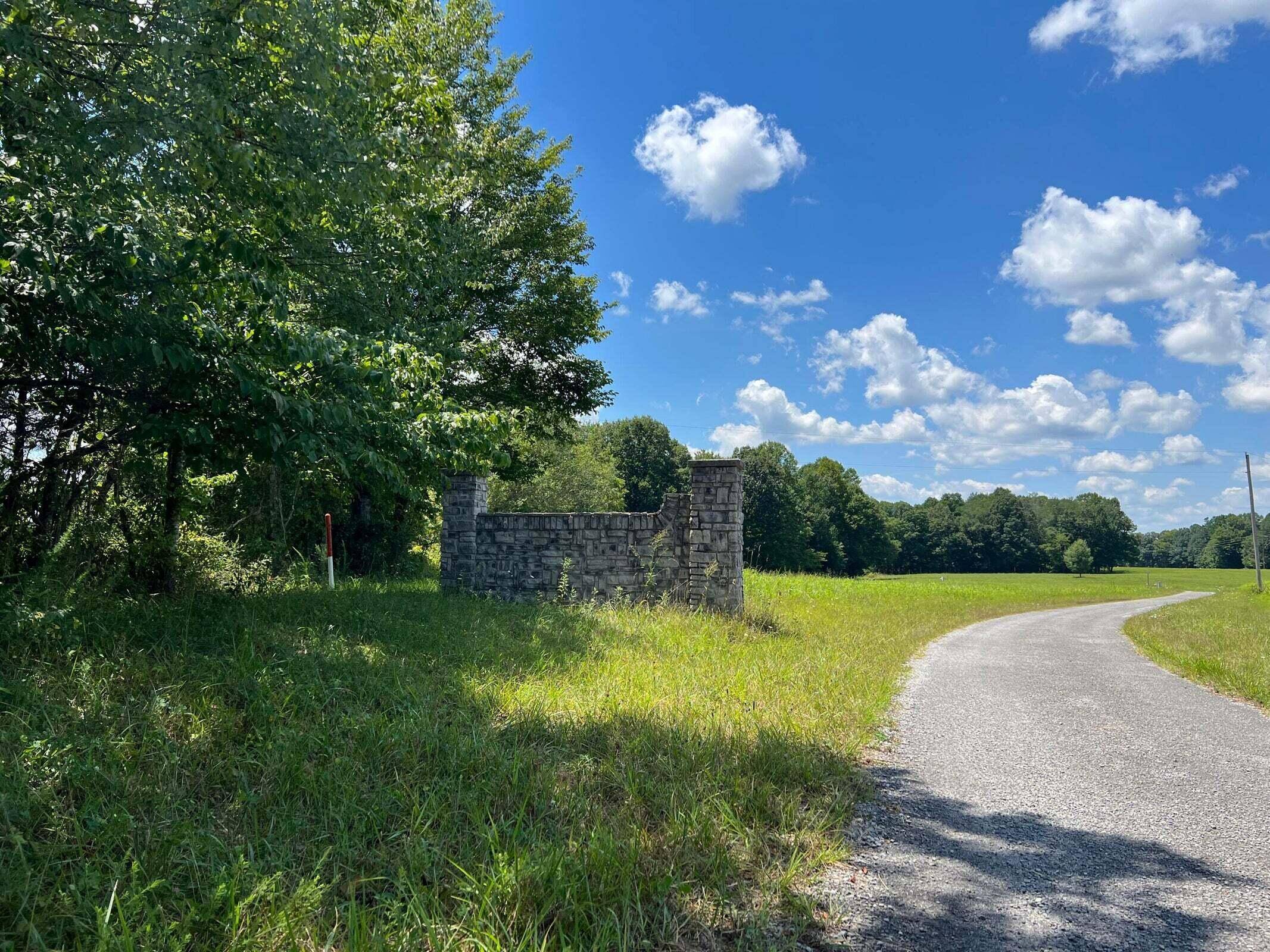 Russell Springs, KY 42642,94 Carson Lane