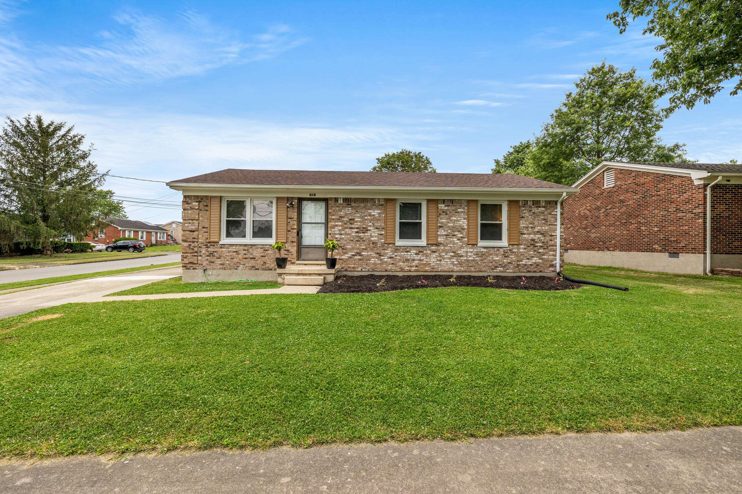 Harrodsburg, KY 40330,216 Daisy Street