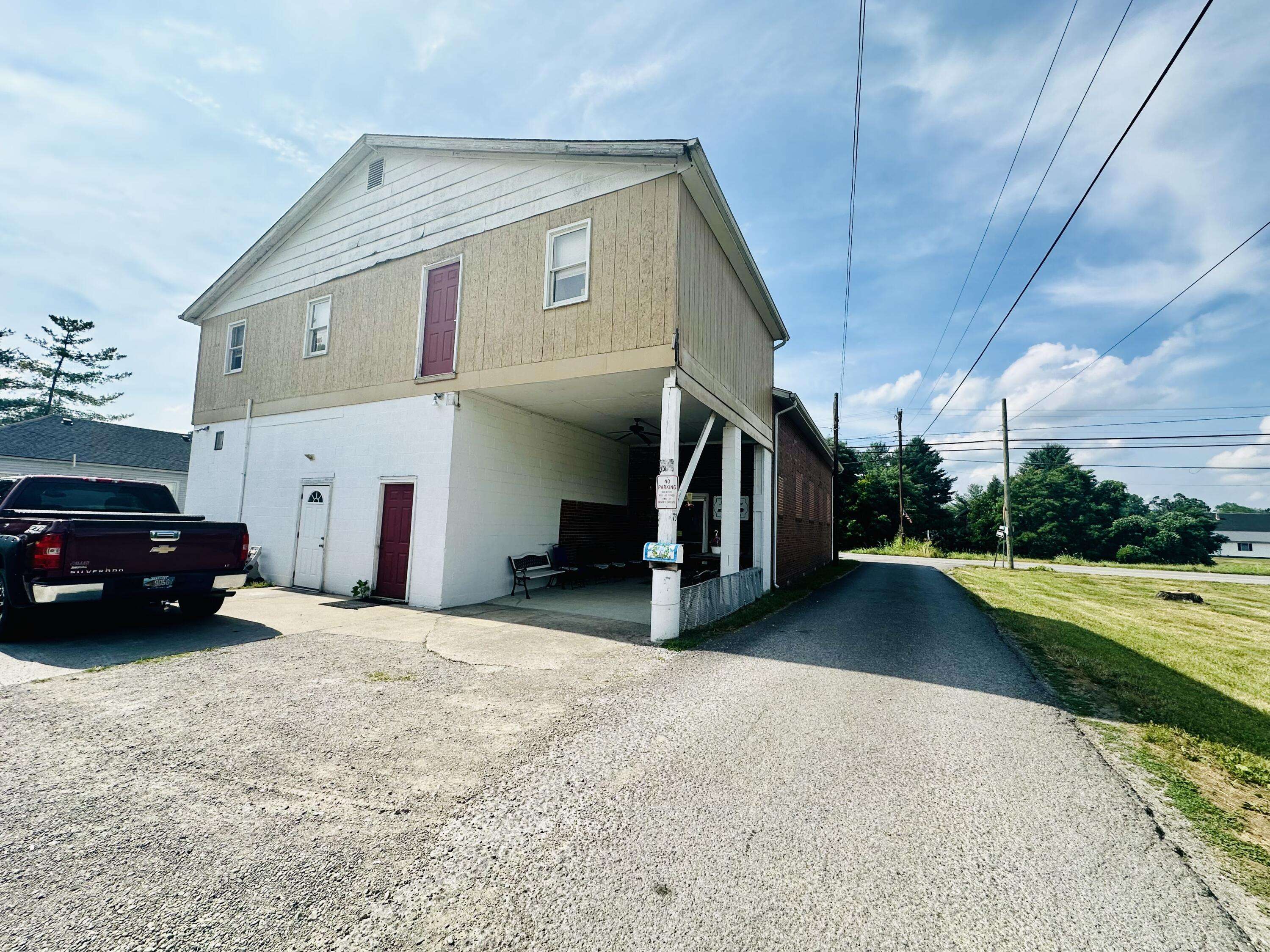 Crab Orchard, KY 40419,73 Stanford Street