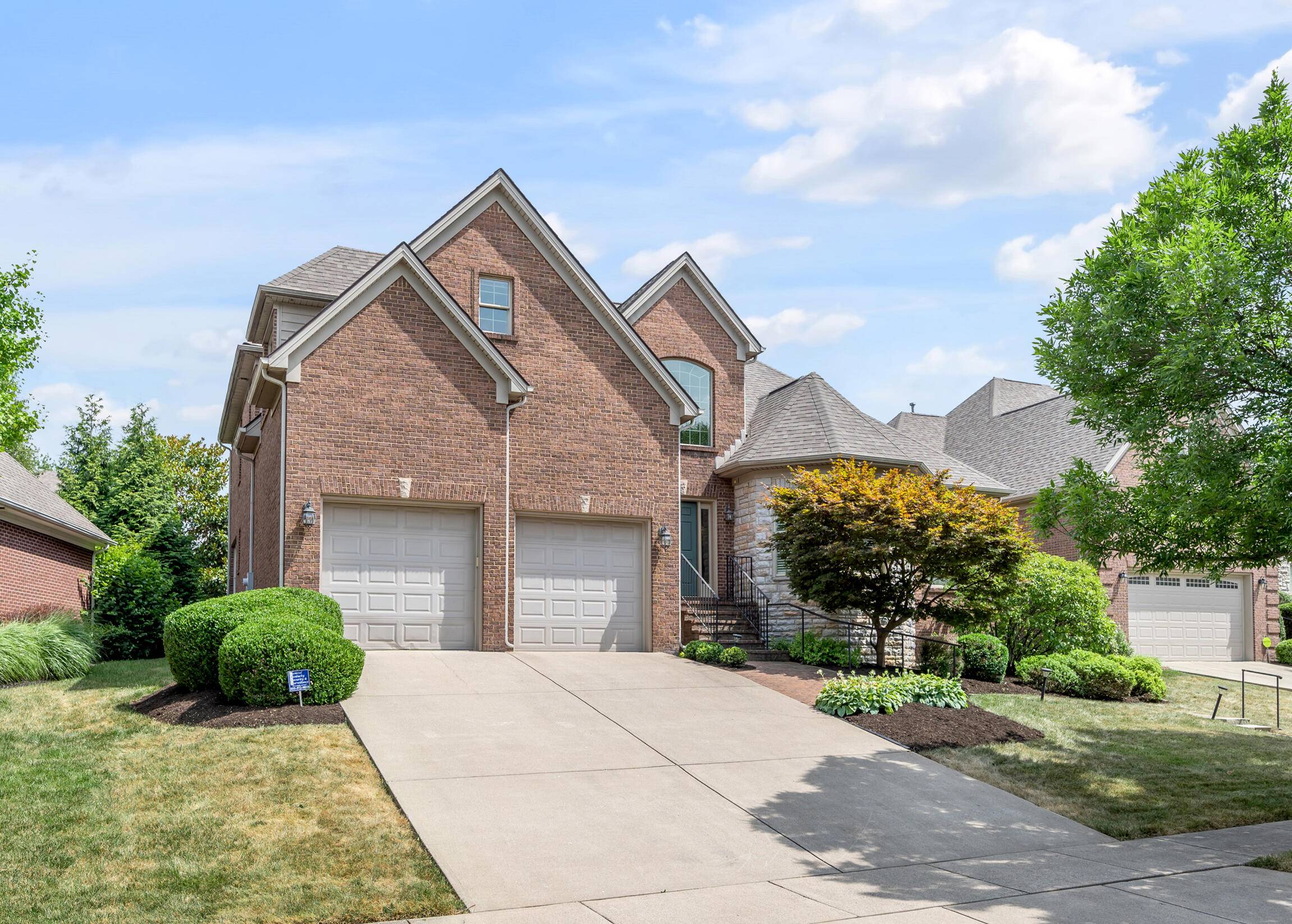 Lexington, KY 40515,880 Golden Bell Place