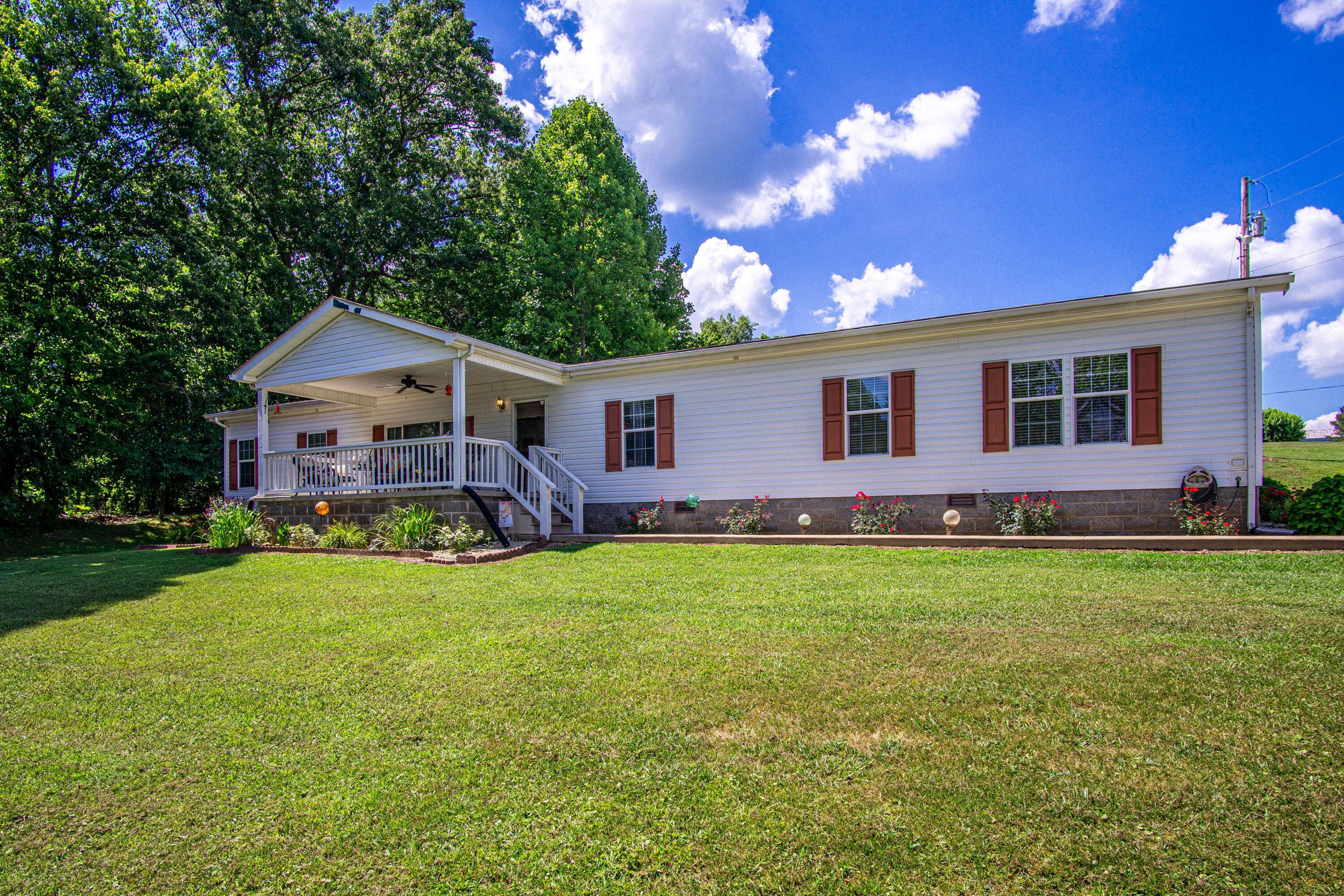 Williamsburg, KY 40769,250 Red Fox Road