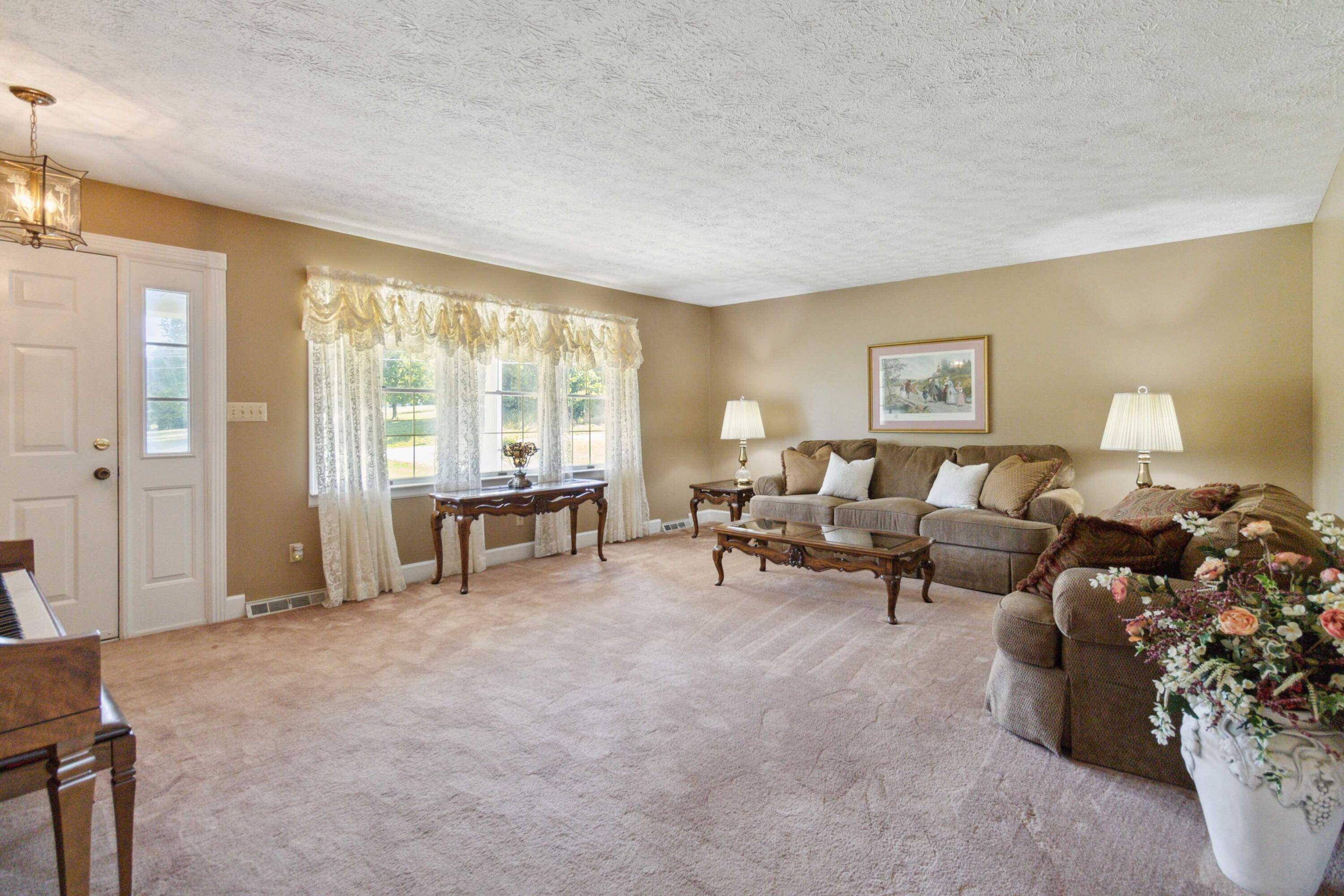 Tyner, KY 40486,425 Highway 3630