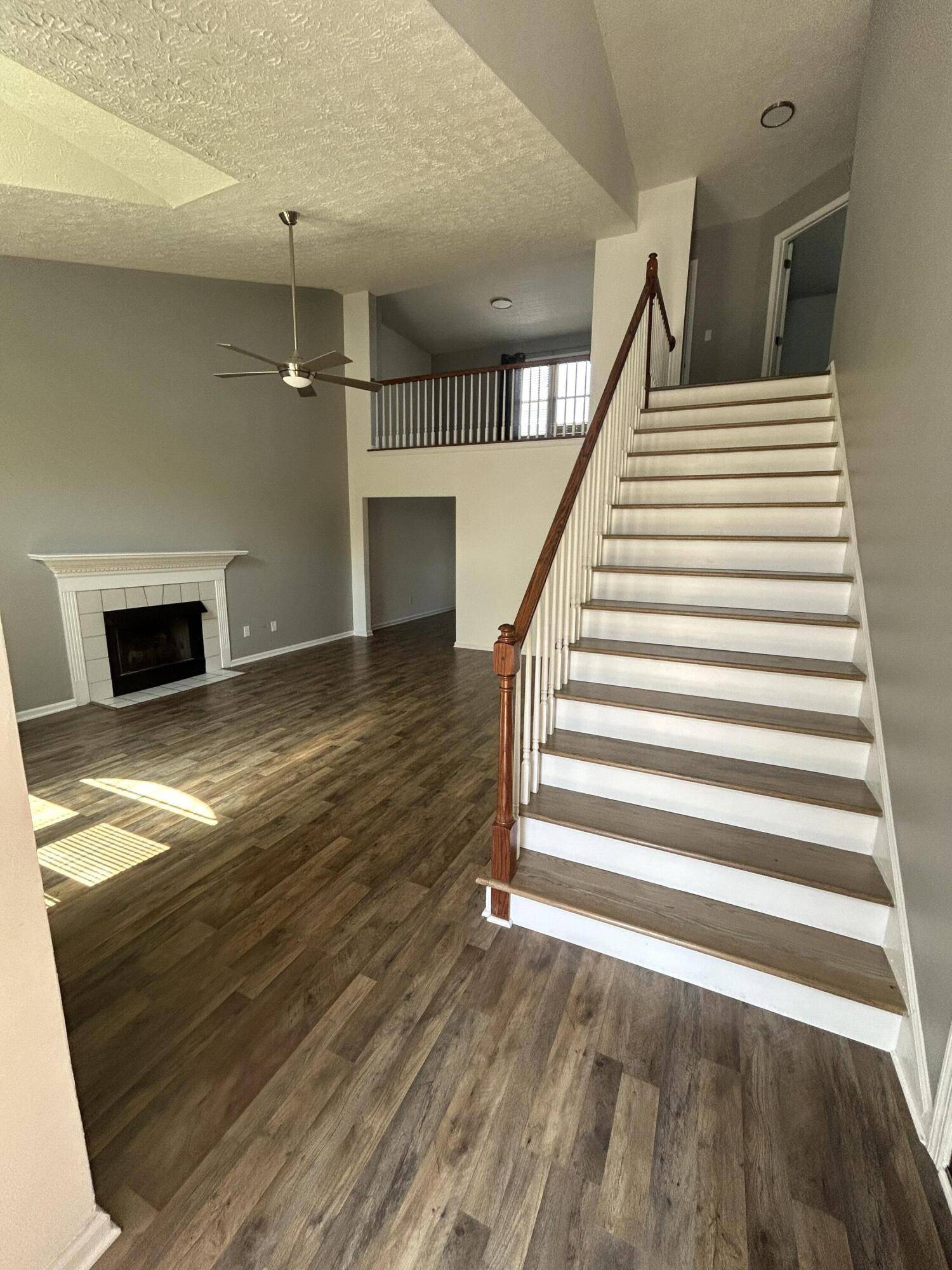 Lexington, KY 40513,3573 Robinhill Way