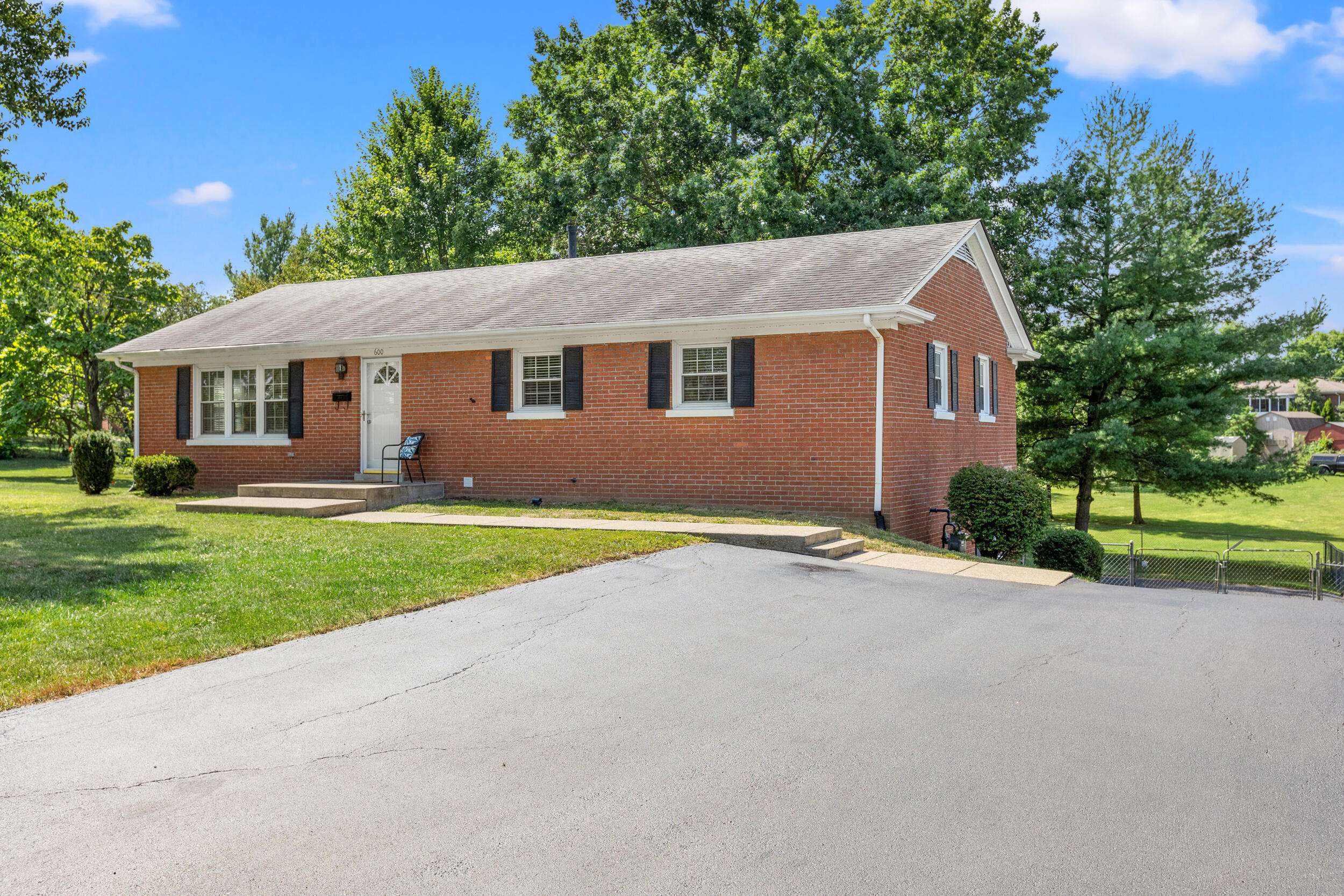 Georgetown, KY 40324,600 Seminole Trail