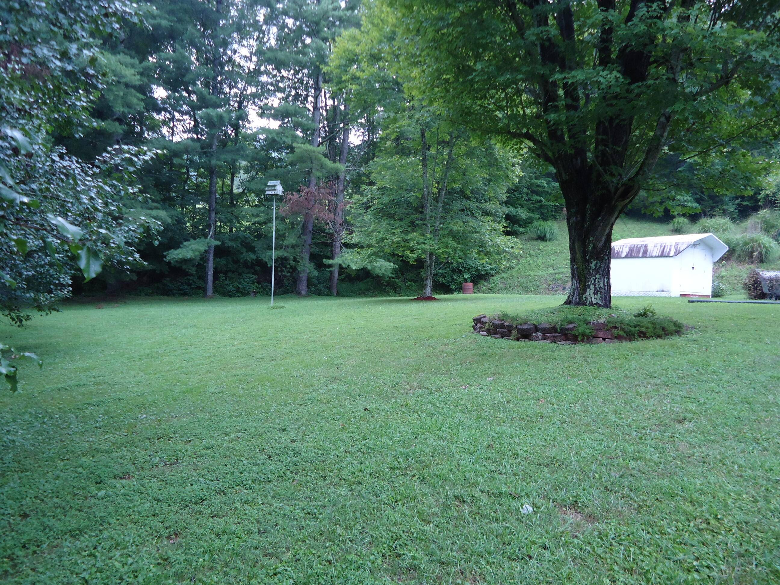 Cannon, KY 40923,606 South Ky Hwy 3438