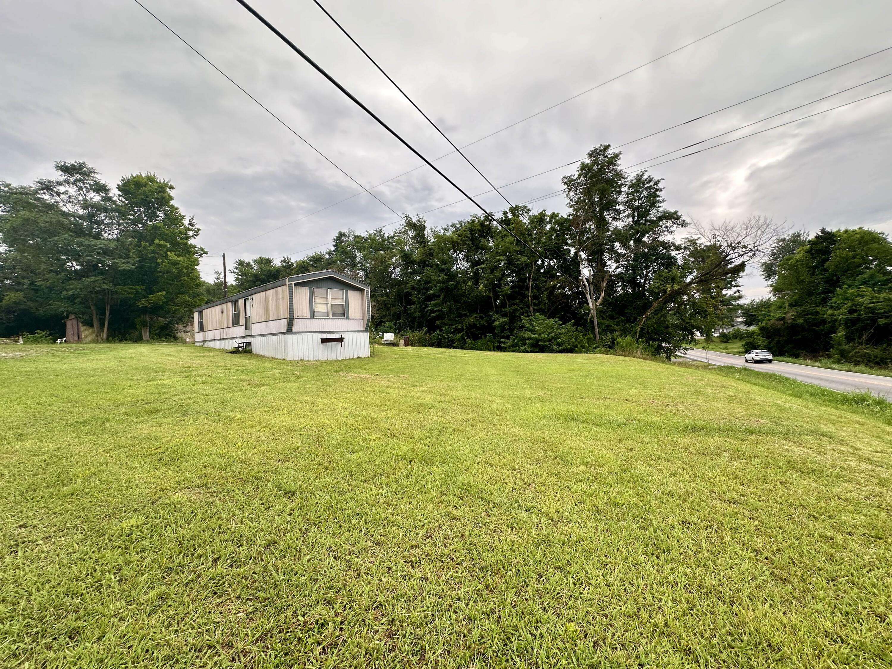 Somerset, KY 42503,19 Hilltop Drive