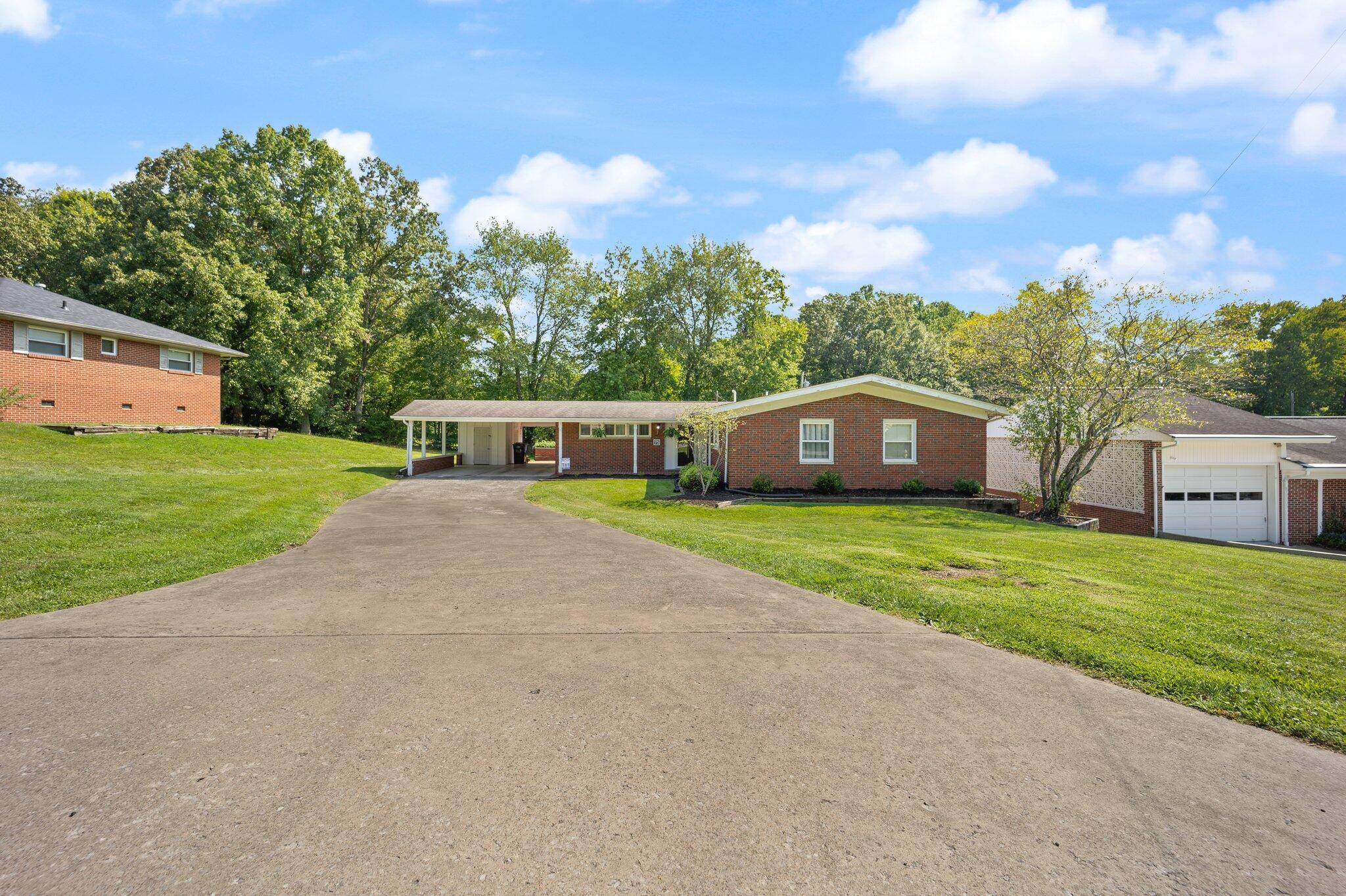 Corbin, KY 40701,75 Reasor Street