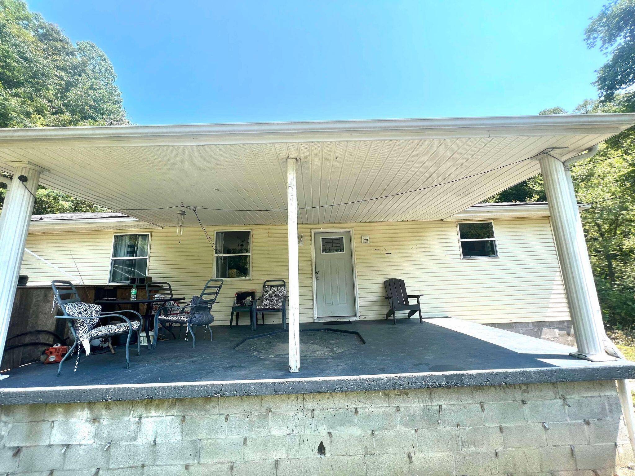 Coldiron, KY 40819,461 Molus Hollow