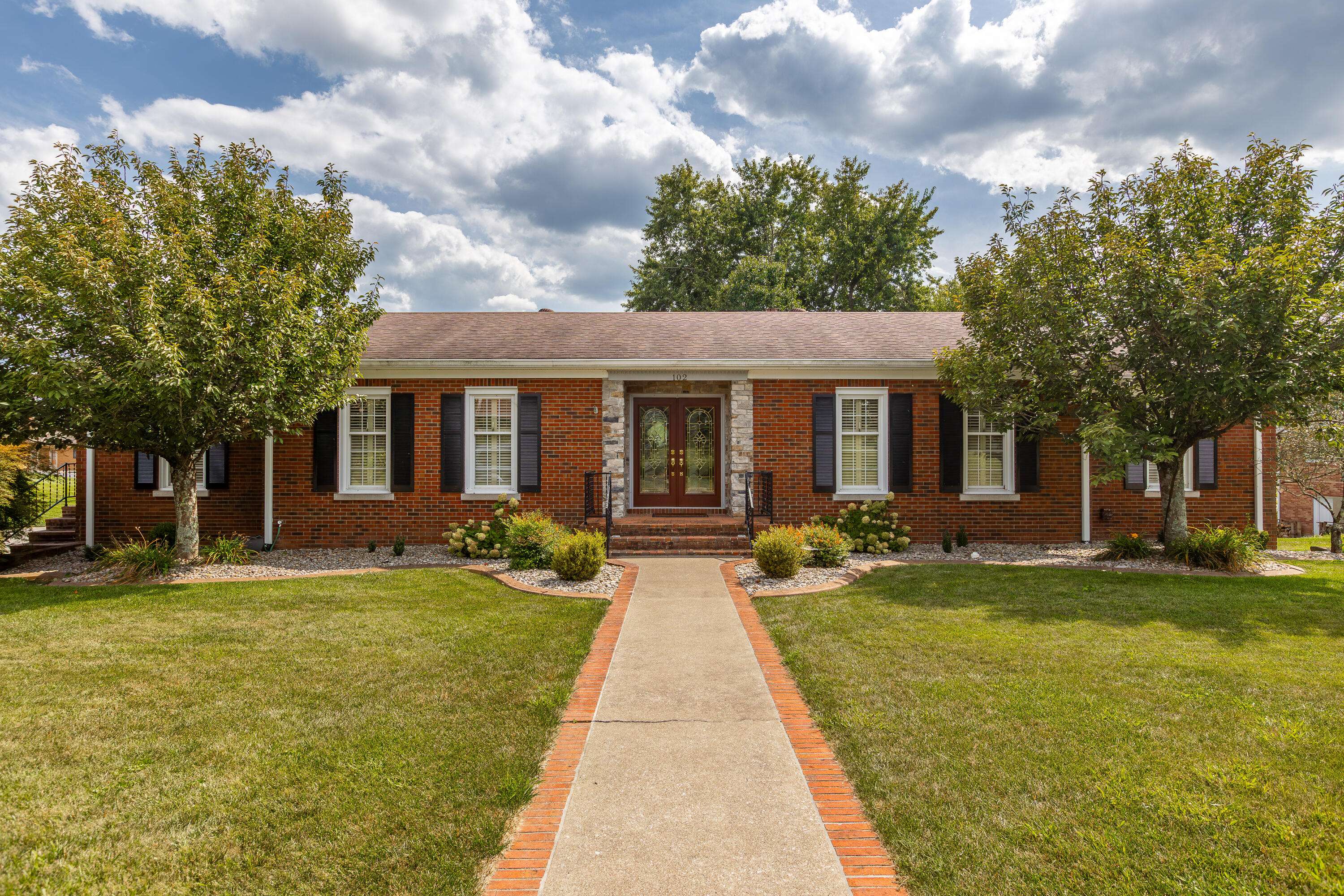 Lancaster, KY 40444,102 Dogwood Drive