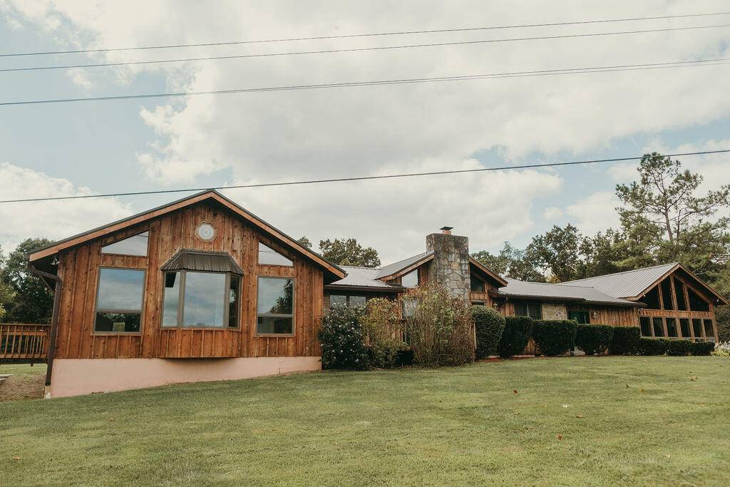 Flemingsburg, KY 41041,8594 Morehead Road
