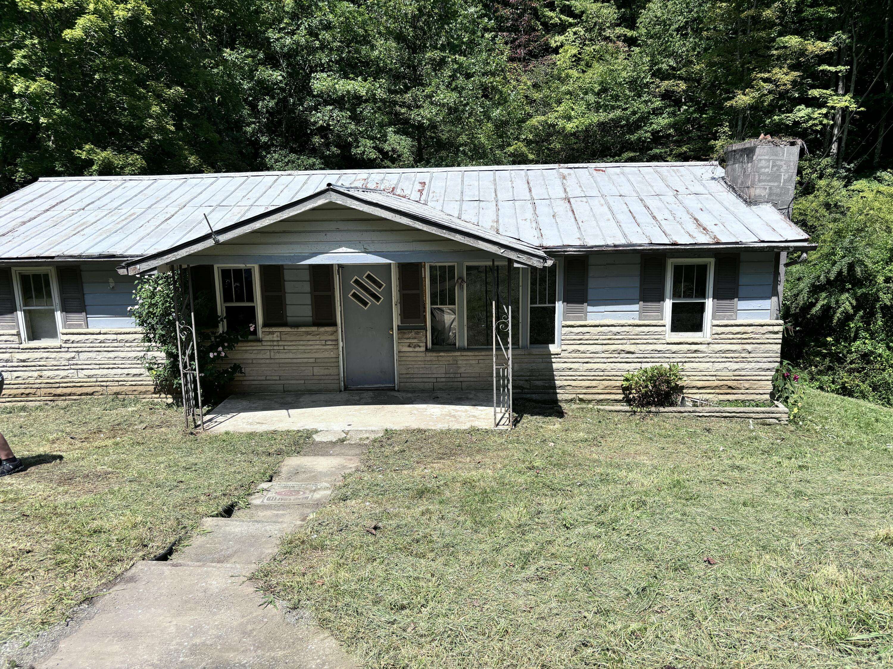 Mallie, KY 41836,21 Delmar