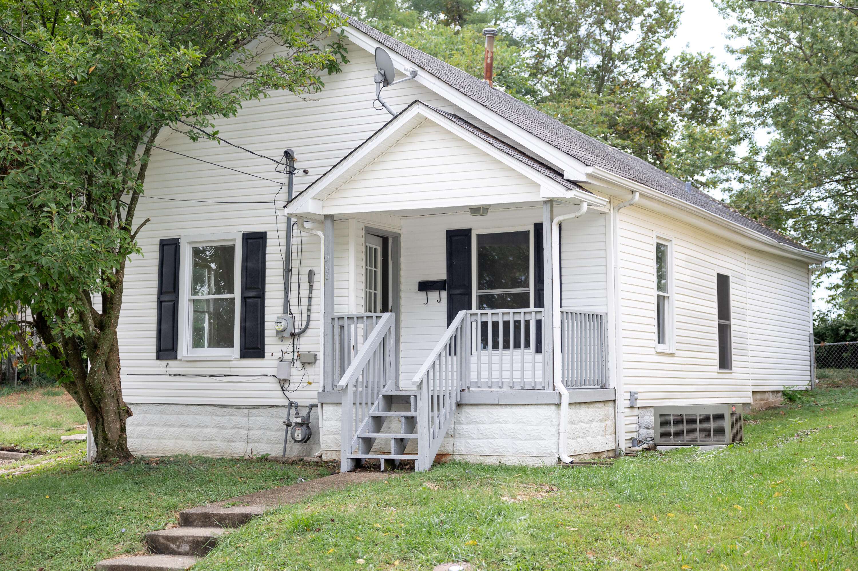 Mt Sterling, KY 40353,508 scott st Street