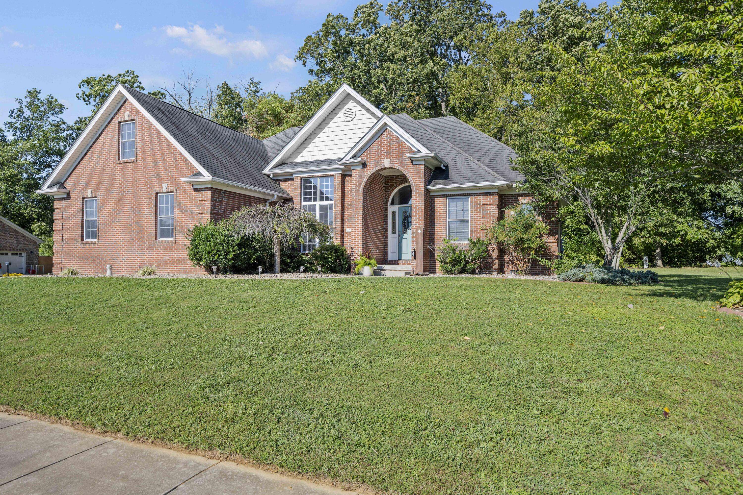 Berea, KY 40403,604 Farmland Drive