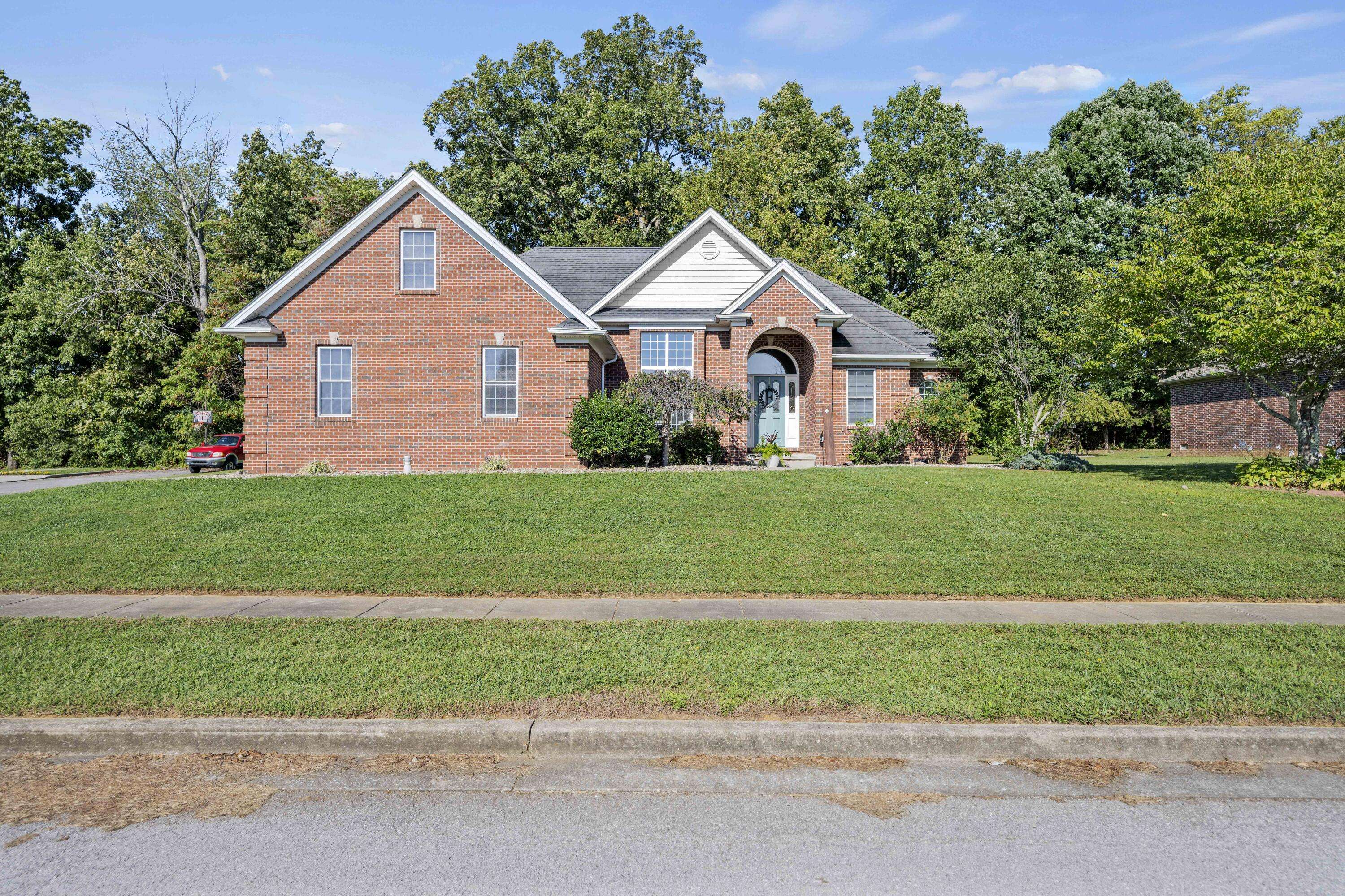 Berea, KY 40403,604 Farmland Drive