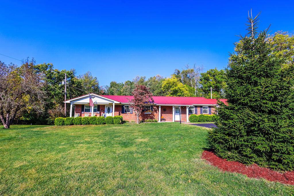 Frenchburg, KY 40322,121 Allen Cope Road