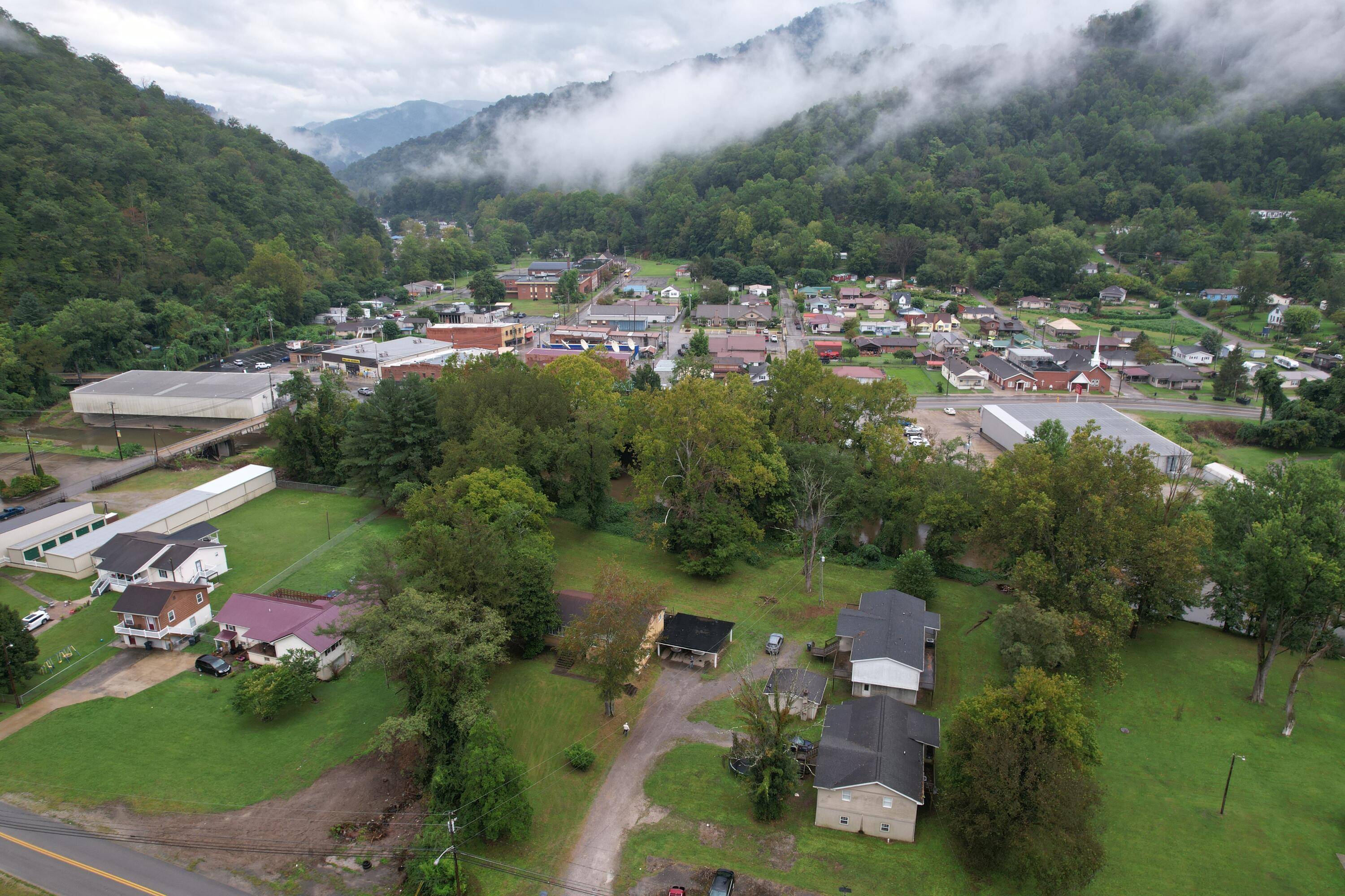 Evarts, KY 40828,115 Kelly Street