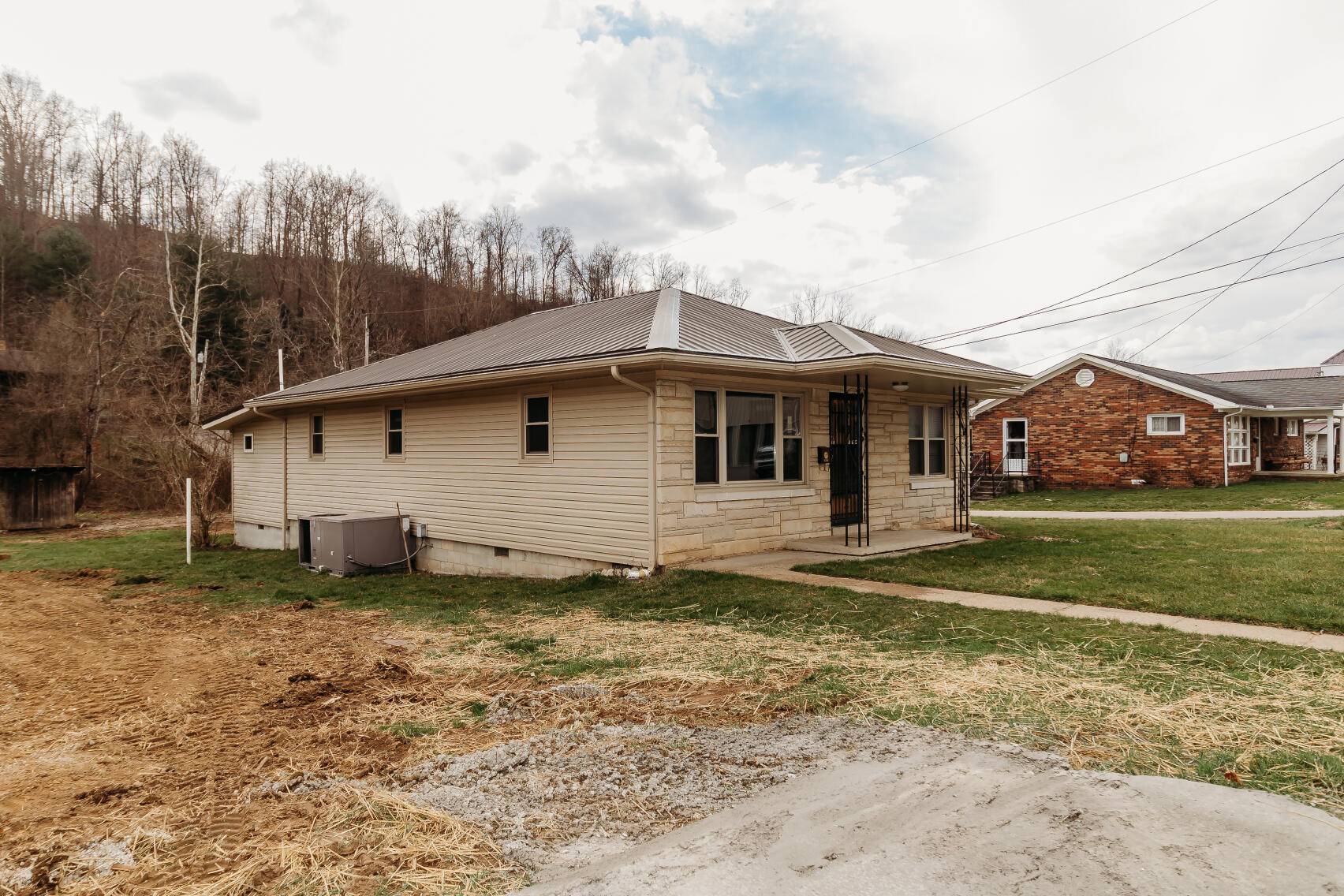 West Liberty, KY 41472,604 Glenn Avenue