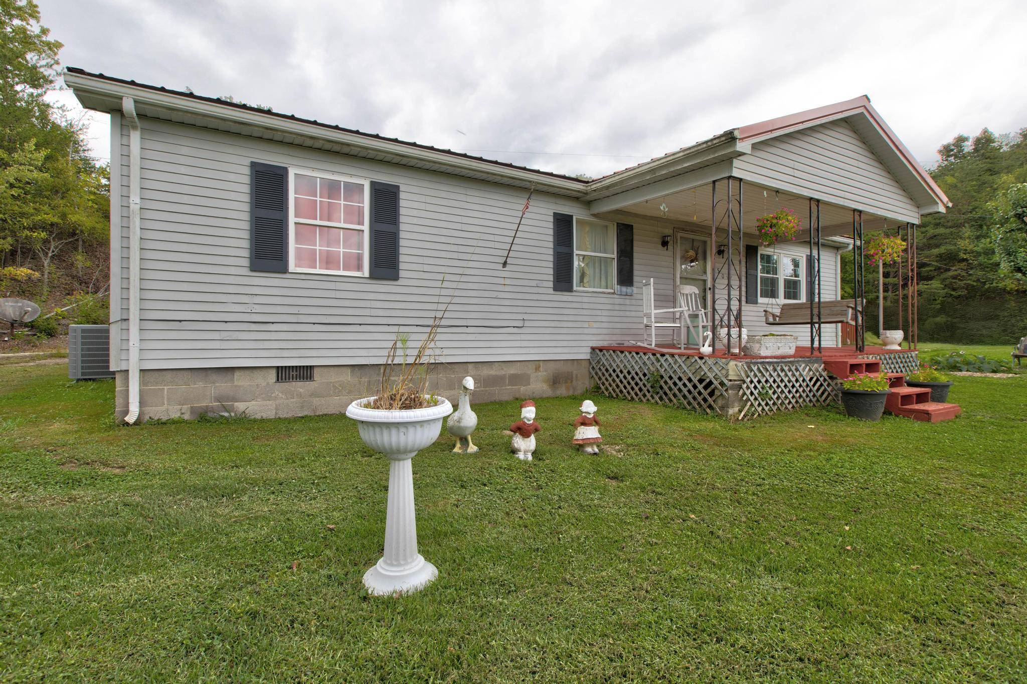 Jeffersonville, KY 40337,450 Old Ky 11