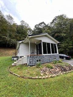 Fedscreek, KY 41524,1290 Barrenshee Creek