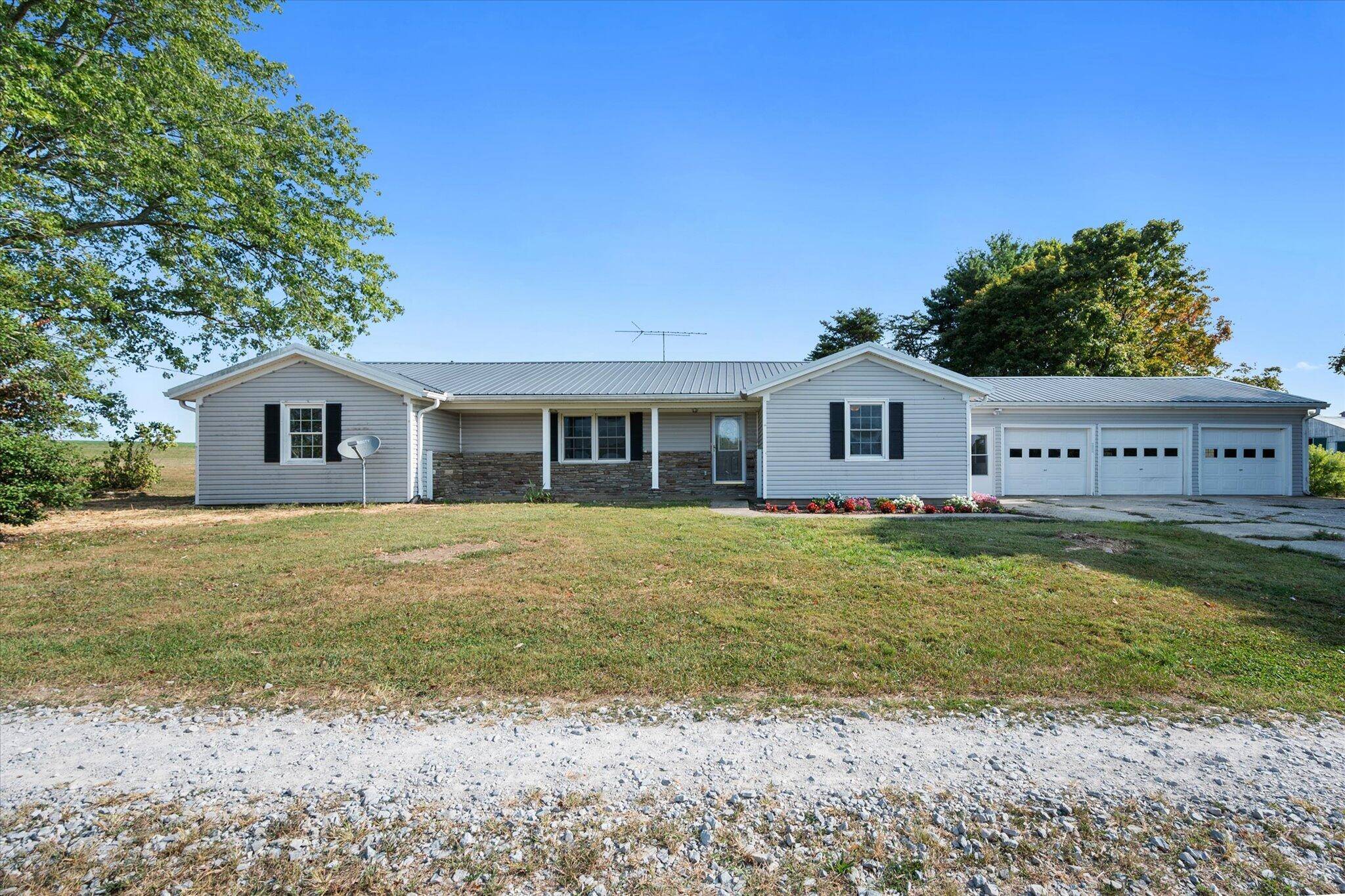 Bagdad, KY 40003,1208 Steve Wood Road