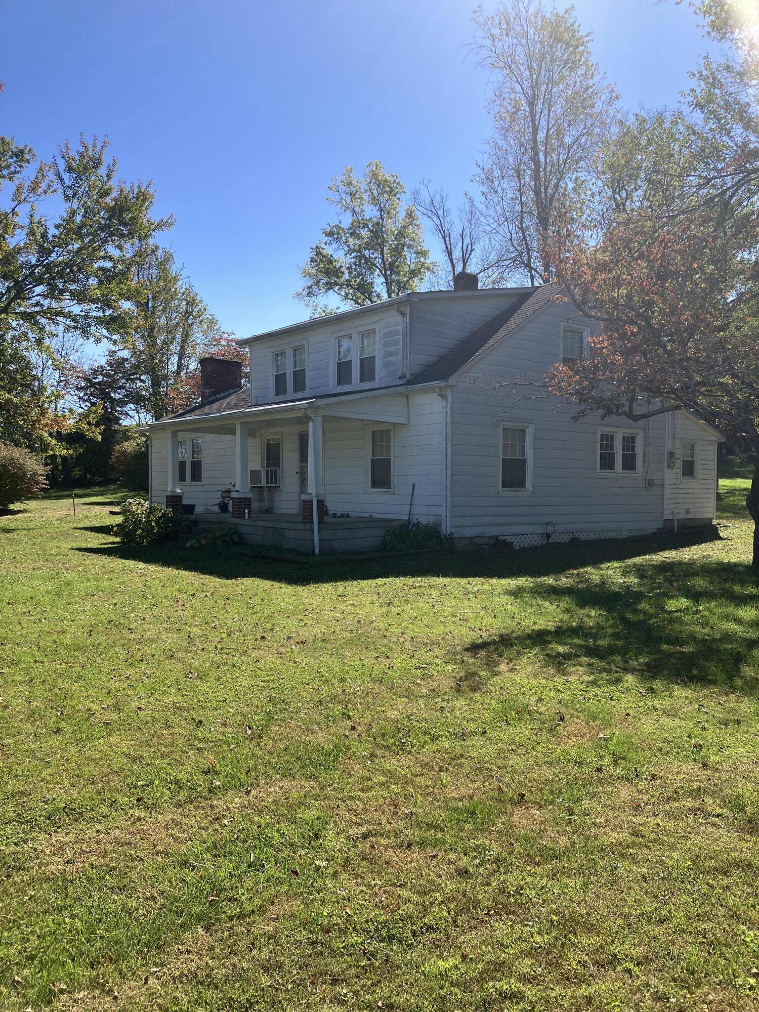 Owingsville, KY 40360,327 Old State Road