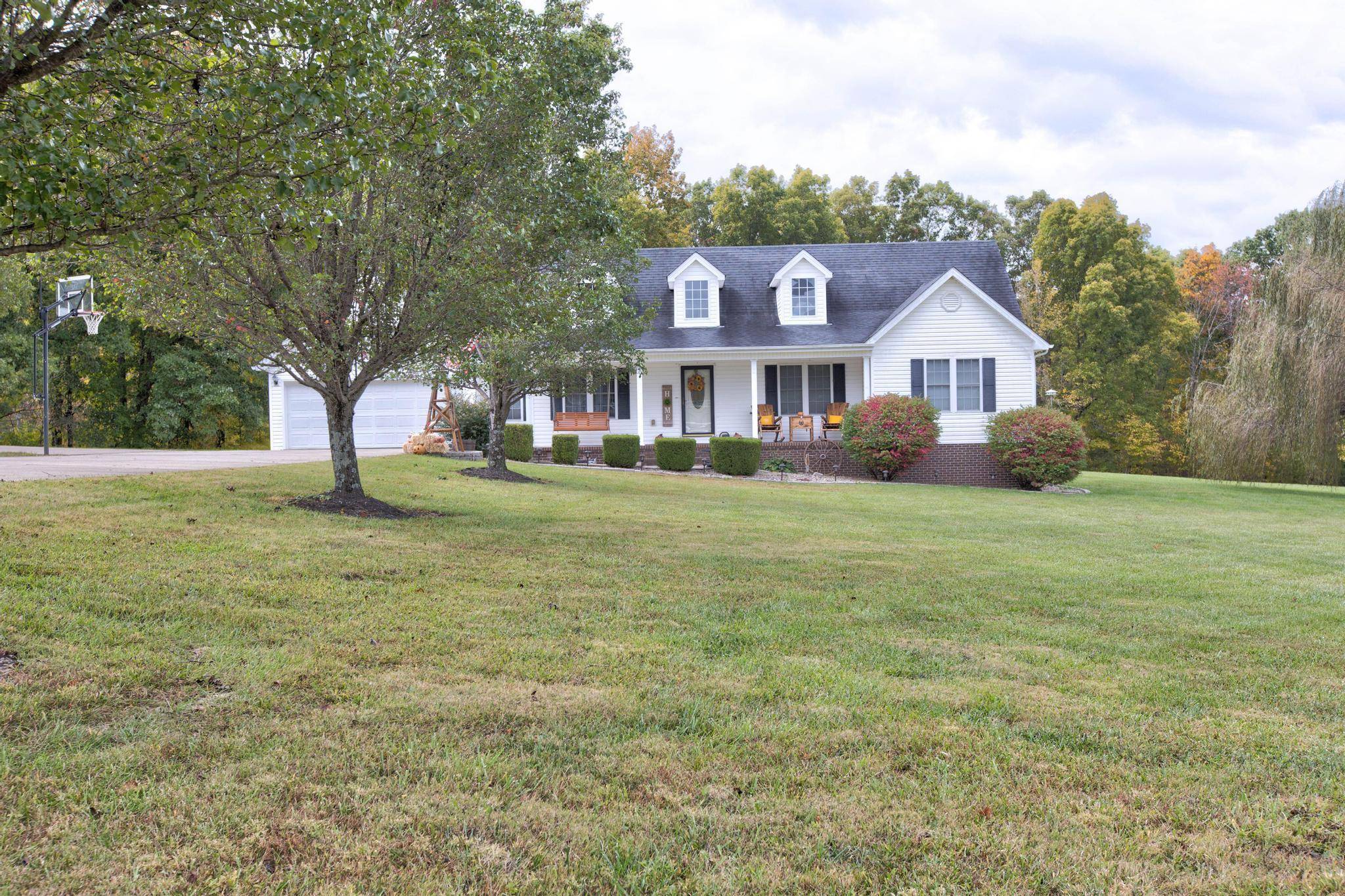 Jeffersonville, KY 40337,190 Forest Lake Drive