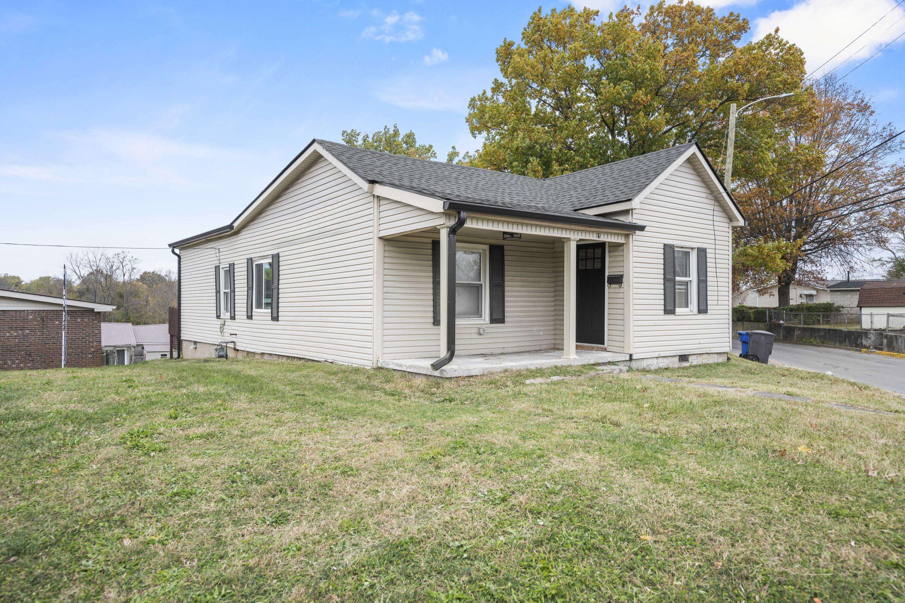 Winchester, KY 40391,4 Elm Street