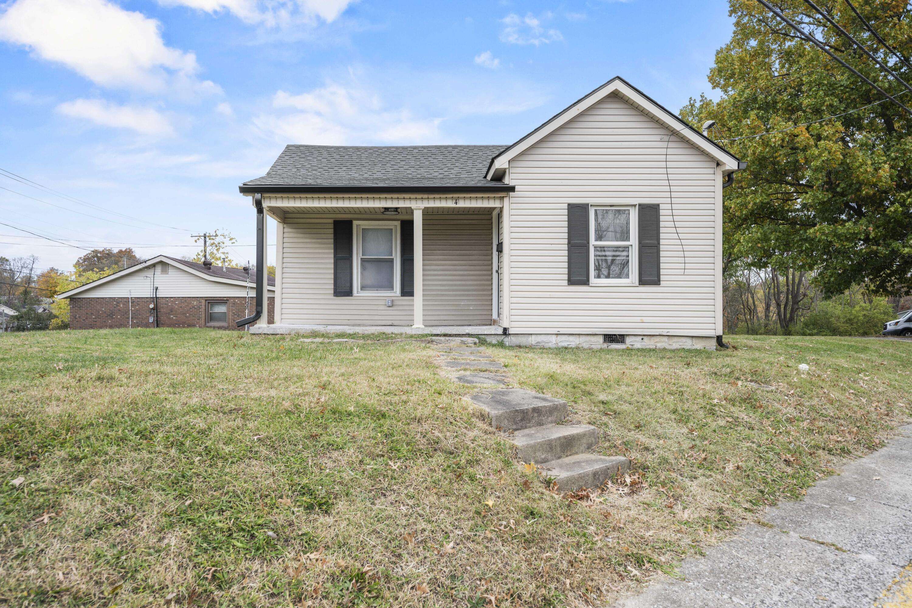 Winchester, KY 40391,4 Elm Street