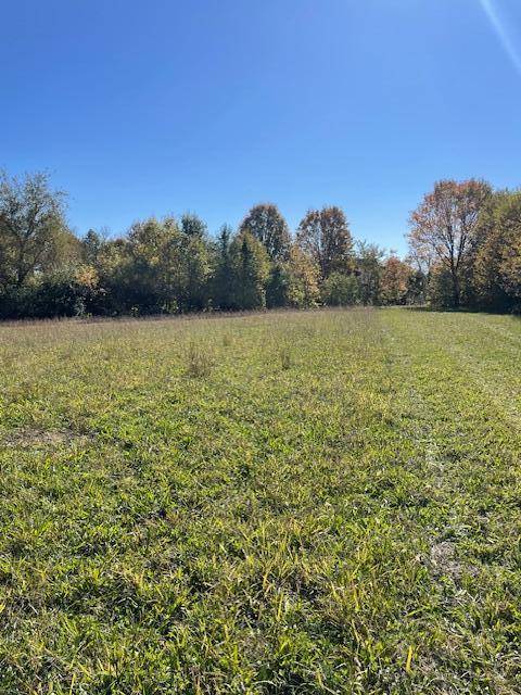 Versailles, KY 40383,208 Williams Lane