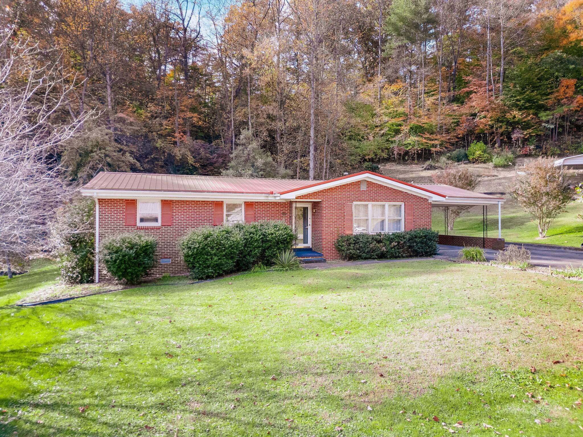 Van Lear, KY 41265,47 McKenzie Addition